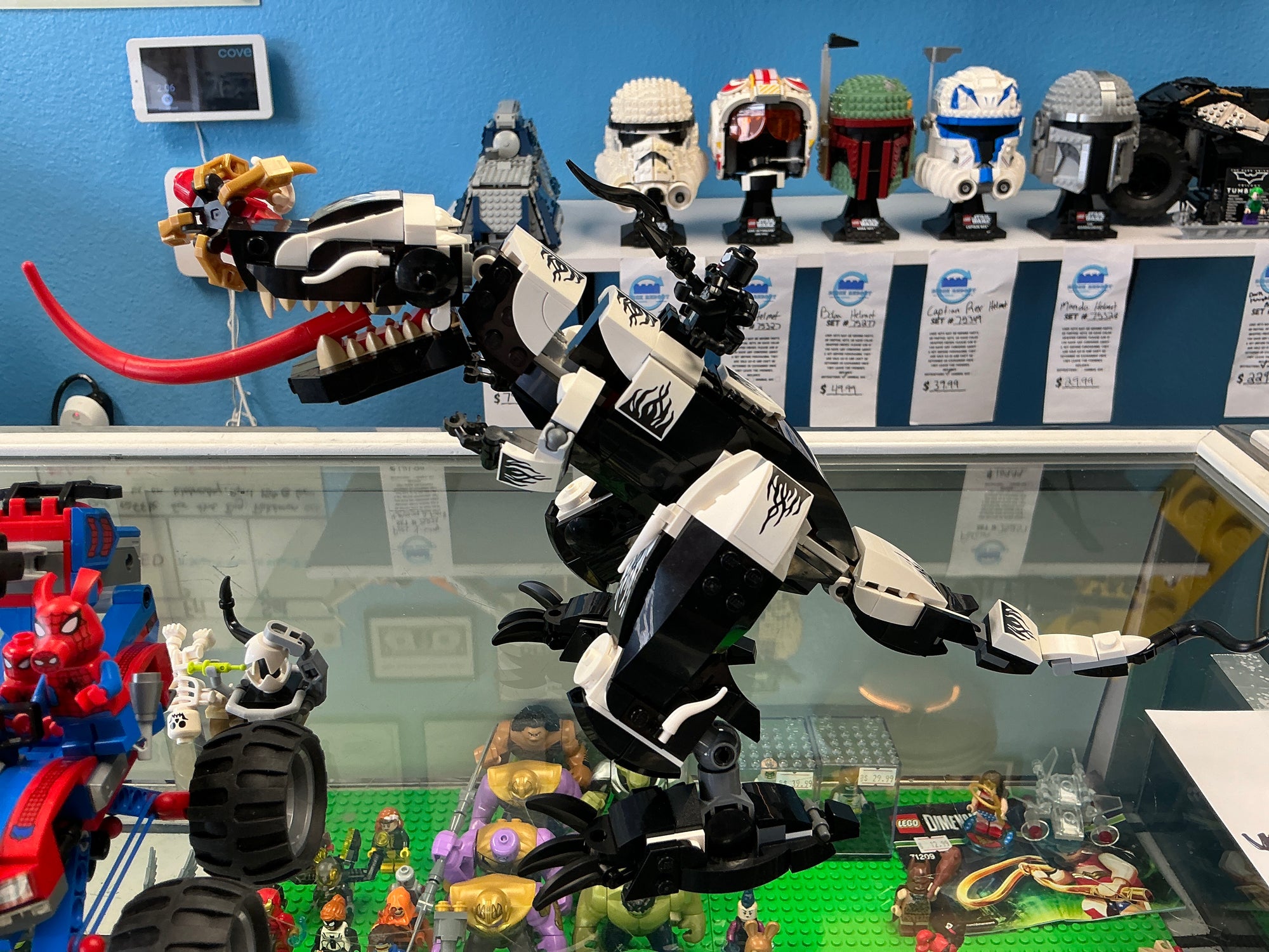 76151 Marvel Venomosaurus Ambush - Used