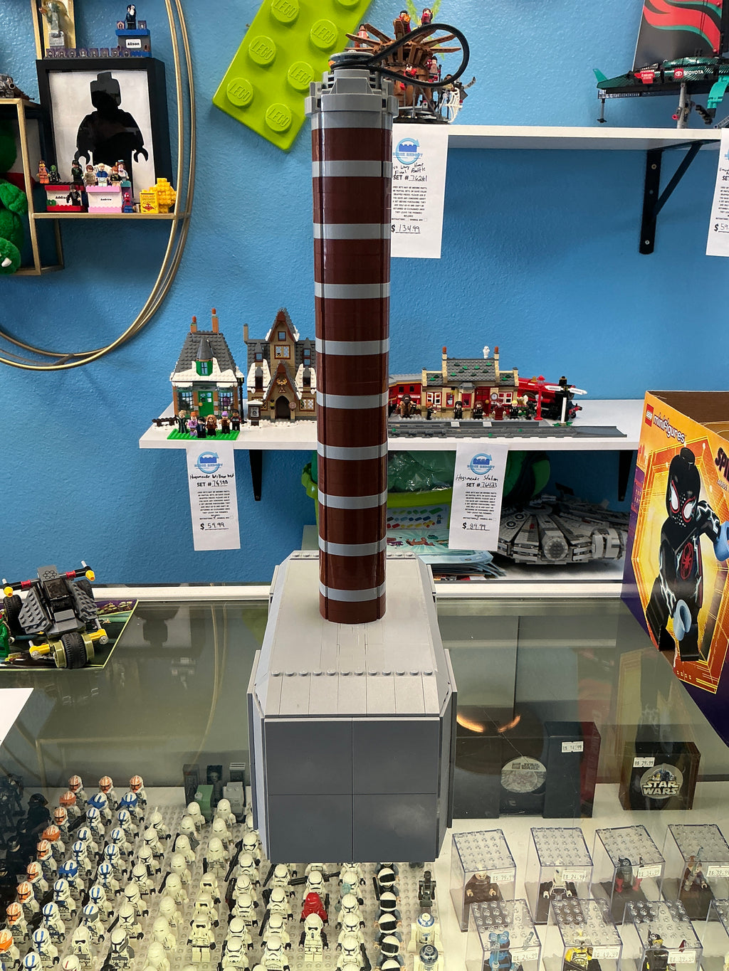 76209 Thor’s Hammer *Missing Base & Thor* - Used