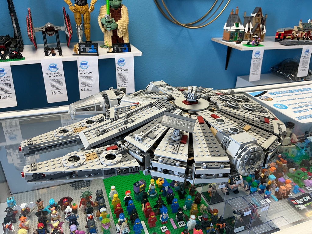 75105 Star Wars Millennium Falcon *NO FIGS, MISSING PARTS* - Used