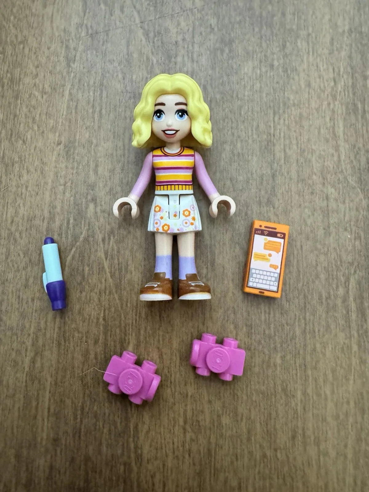 Lego New Enid Sinclair Bright Pink Striped Sweater Minifigure