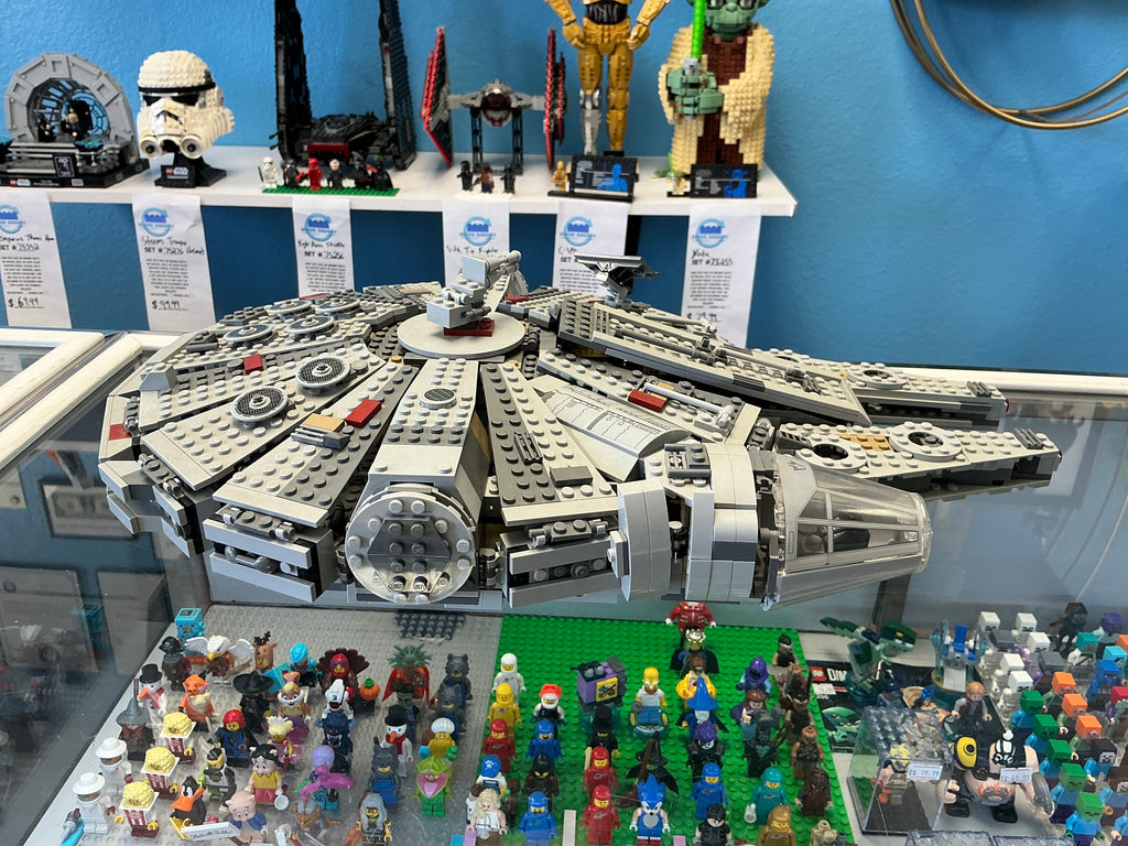 75105 Star Wars Millennium Falcon *NO FIGS, MISSING PARTS* - Used