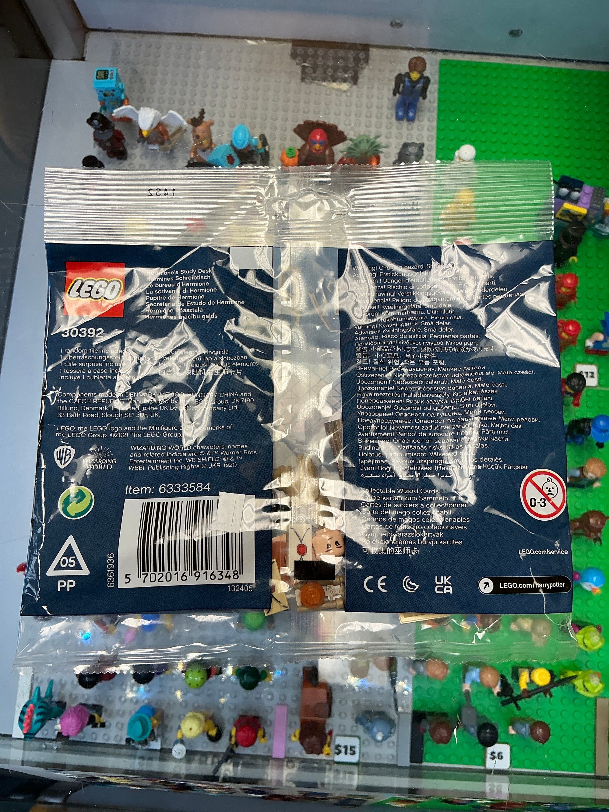 30392 Harry Potter Hermione’s Study Desk Polybag