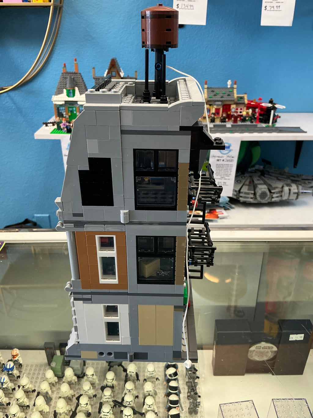 76108 Marvel Sanctum Sanctorum *Missing Spider-Man & Iron Man* - Used