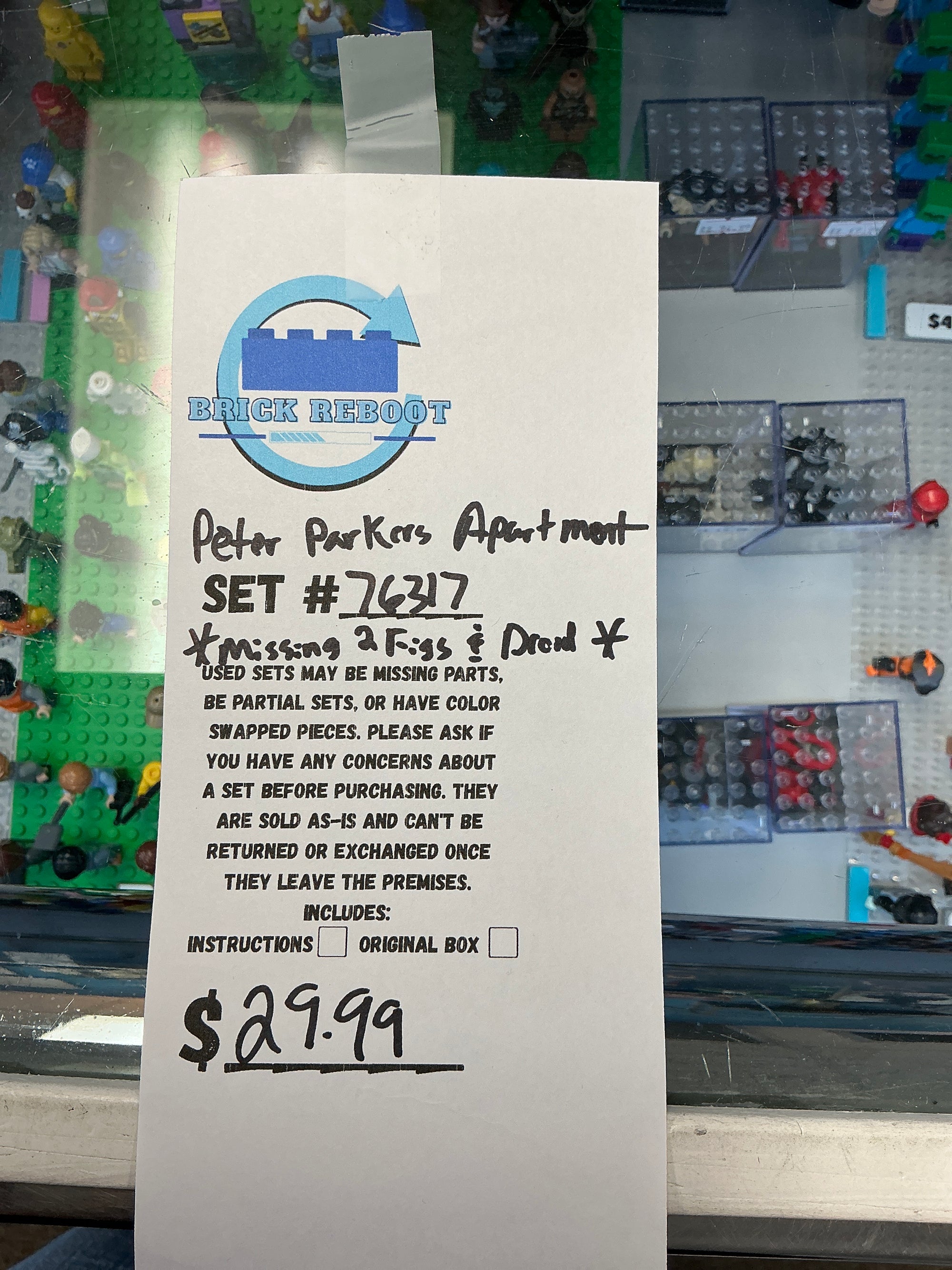 76317 Spider-Man Peter Parker’s Apartment *Missing 2 Figs and 1 Droid* - Used