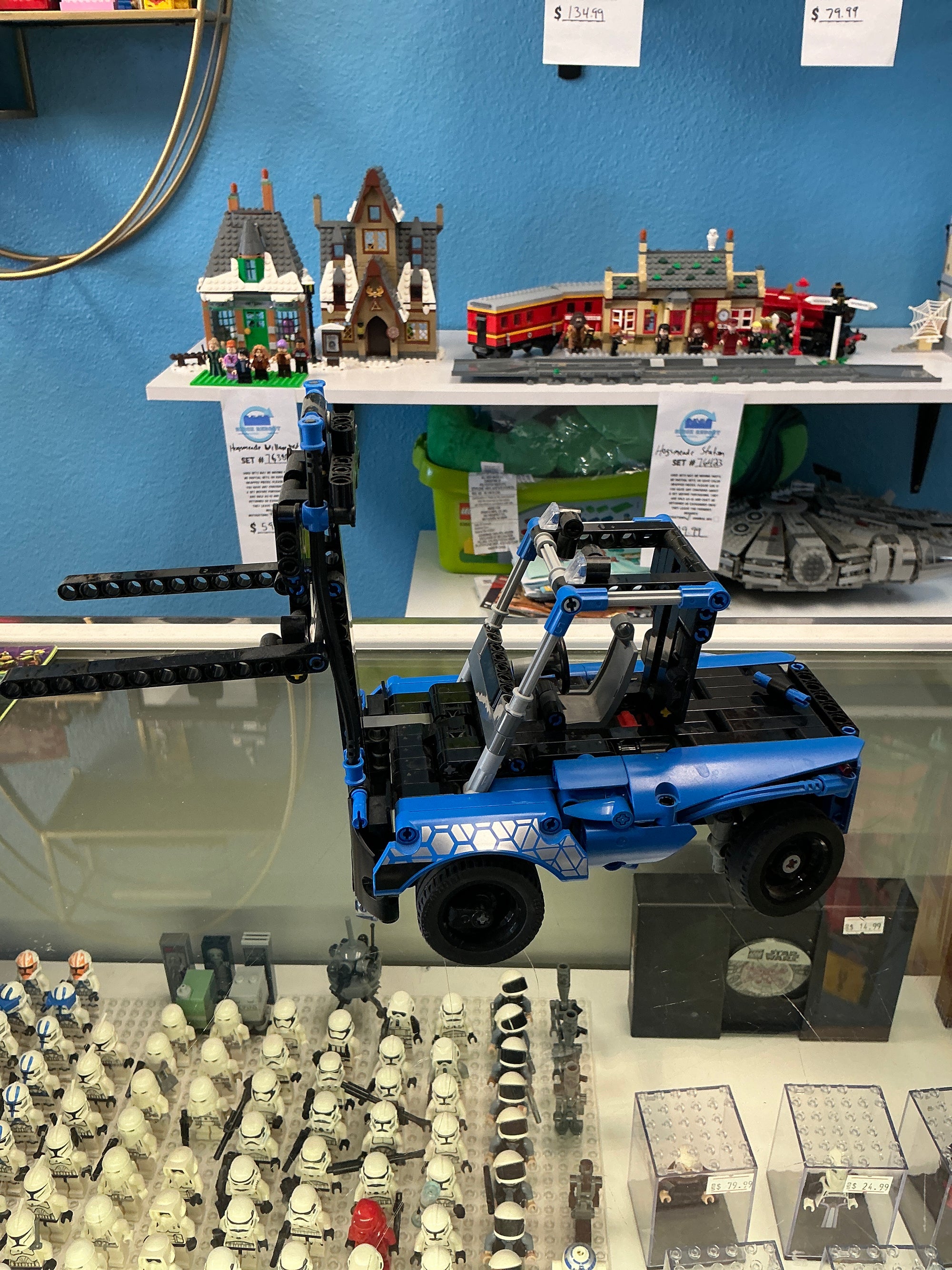42123 MOC Fork Lift Build - Used