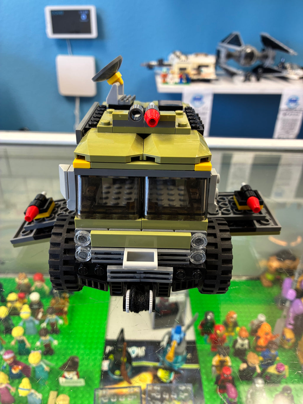 79115 Teenage Mutant Ninja Turtles Turtle Van Takedown *BUILD ONLY 97% COMPLETE* - Used