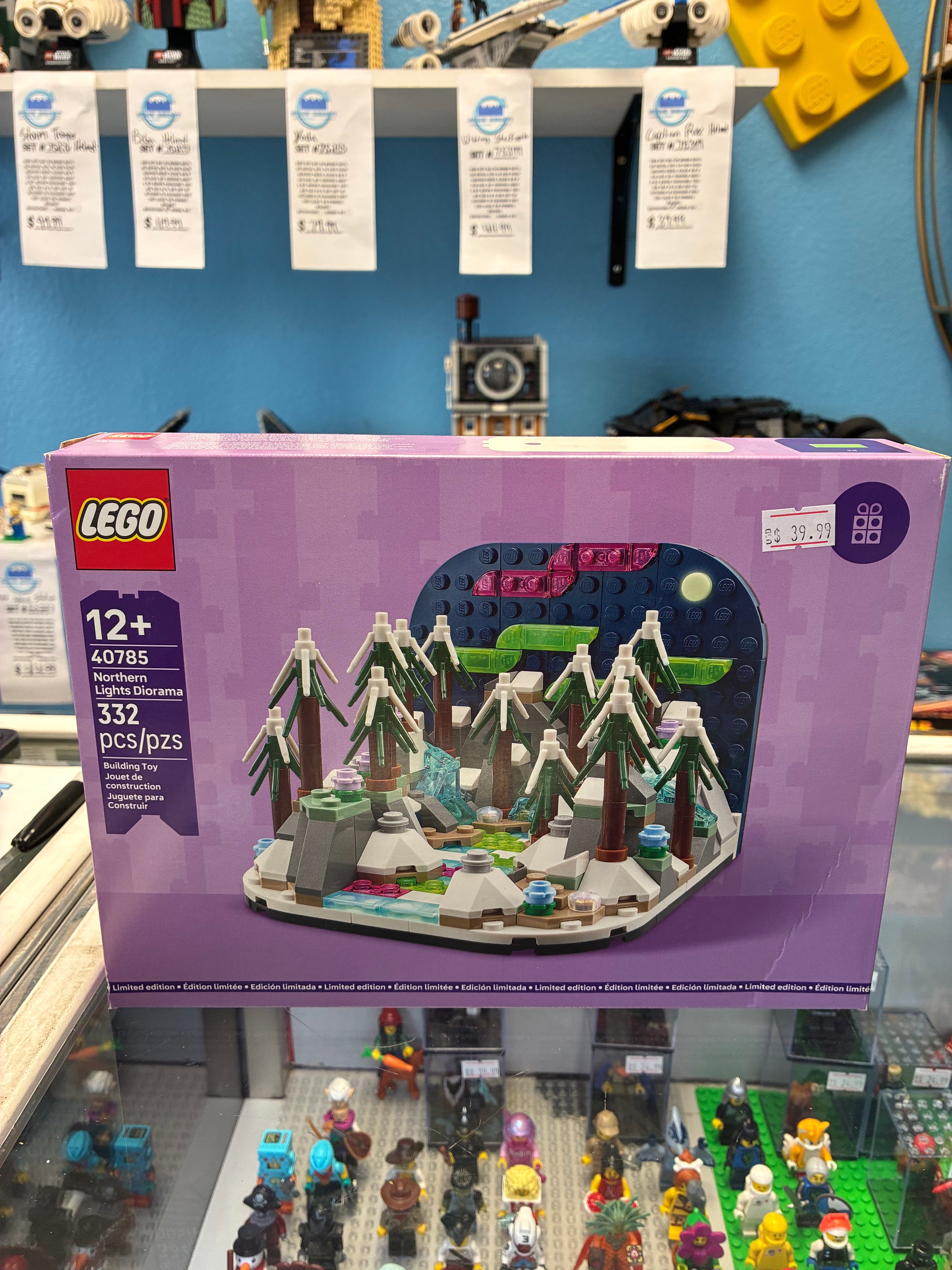 40785 Northern Lights Diorama GWP - Sealed