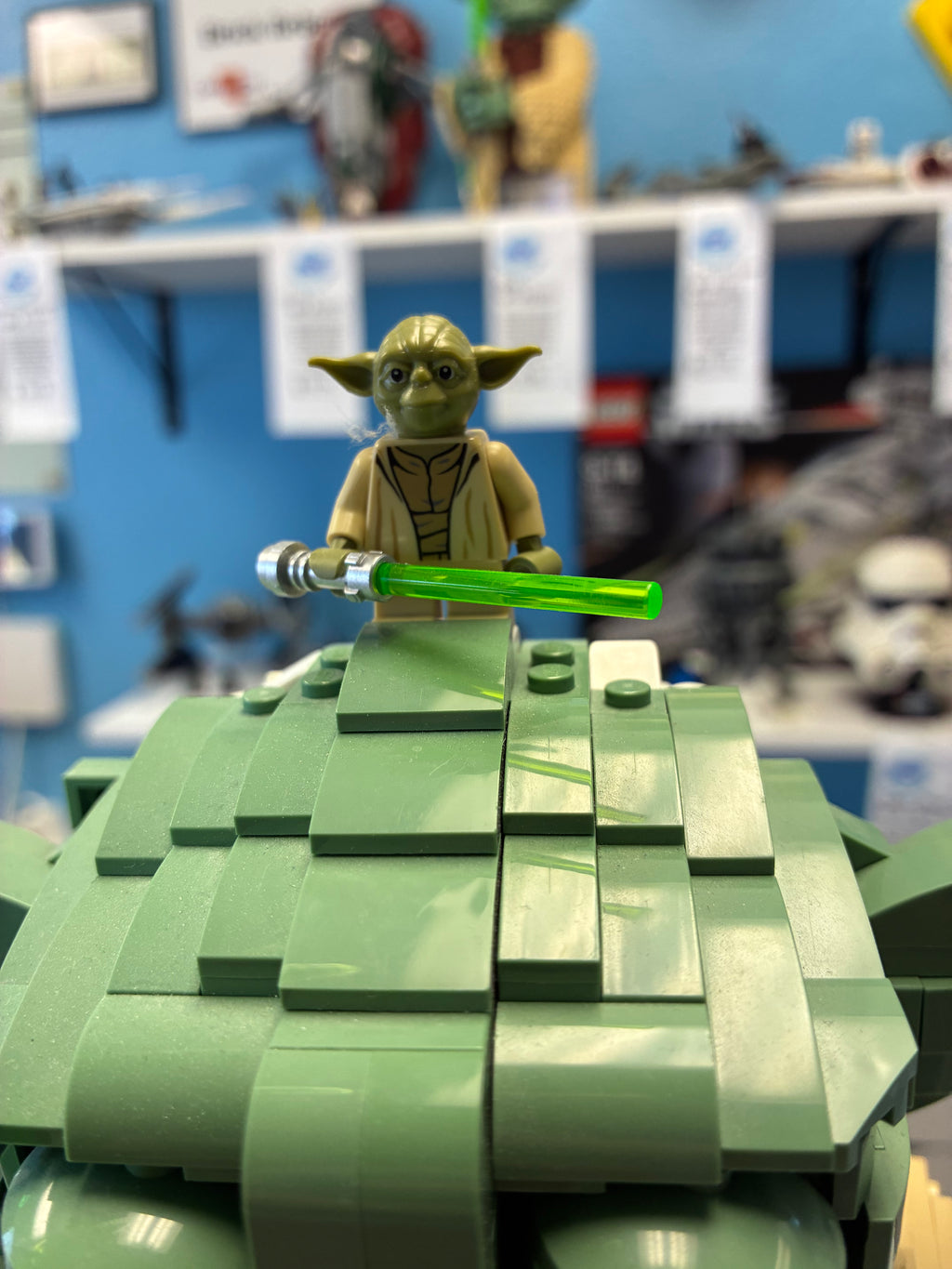 75255 Yoda *No Name Plate* - Used