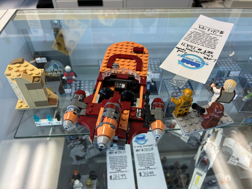 75271 Luke Skywalker Land Speeder - Used