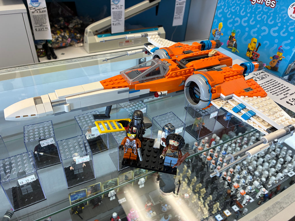 75273 Poe Dameron’s X-Wing - Used