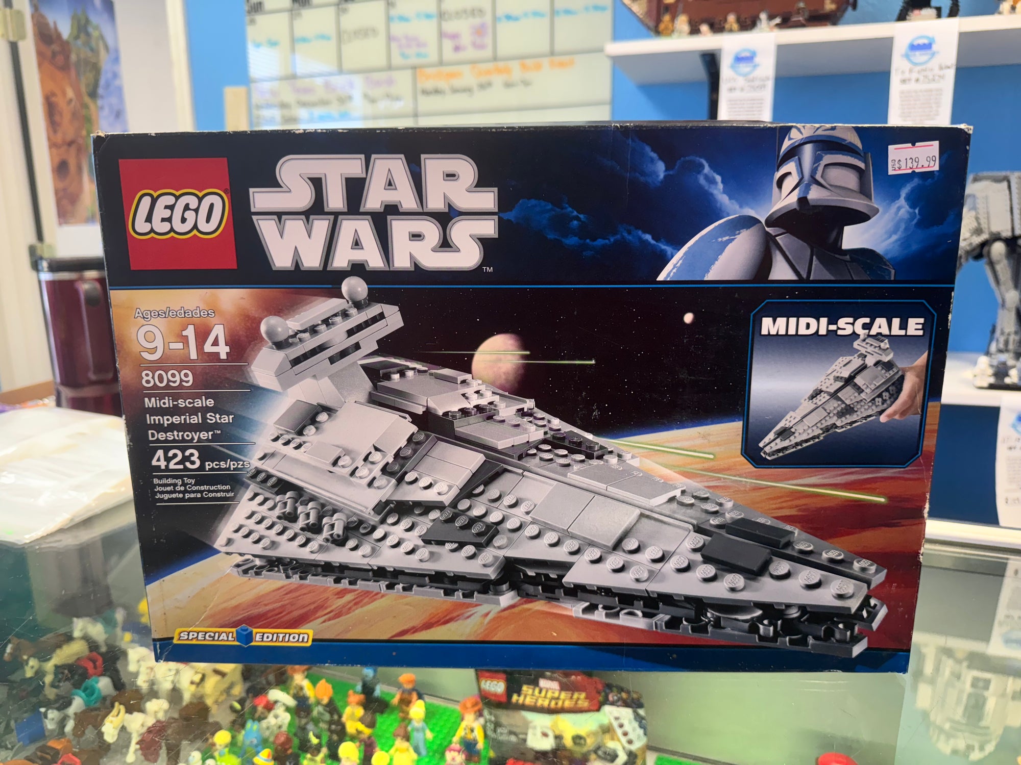 8099 MIDI-Scale Imperial Star Destroyer Sealed