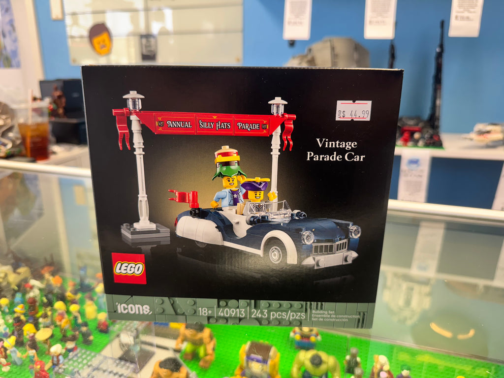 40913 Vintage Parade Car GWP