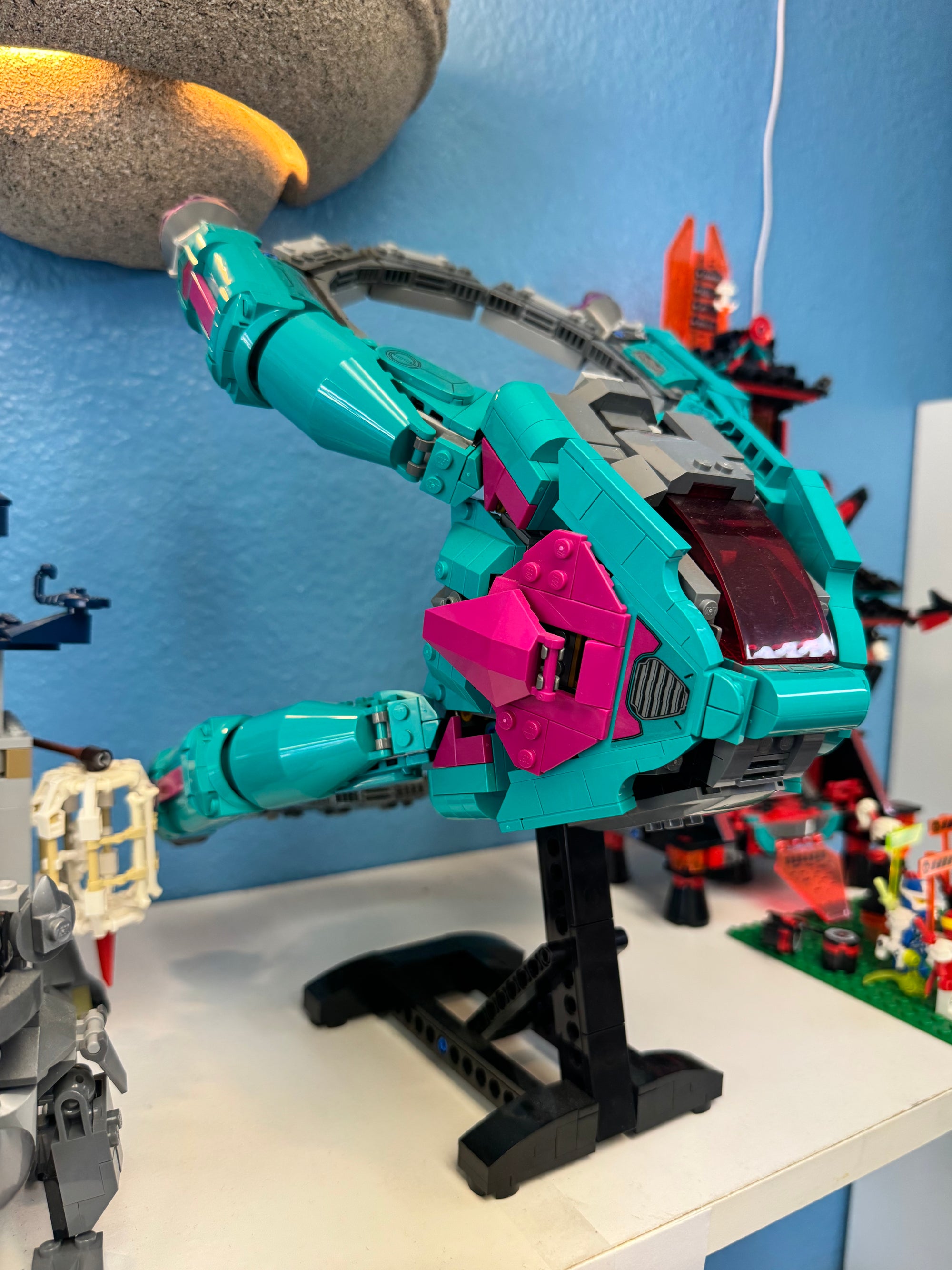 76255 Guardian Ship (NO FIGS)