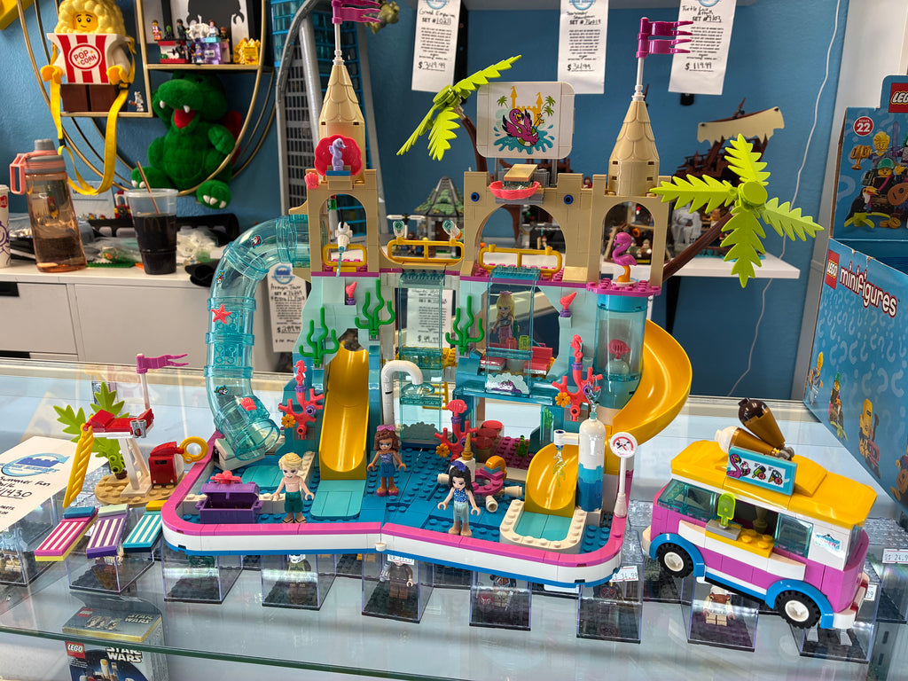 42430 Friends Summer Fun Water Park - Used