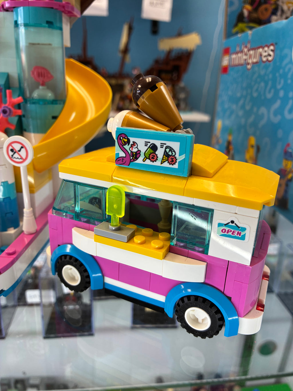 42430 Friends Summer Fun Water Park - Used