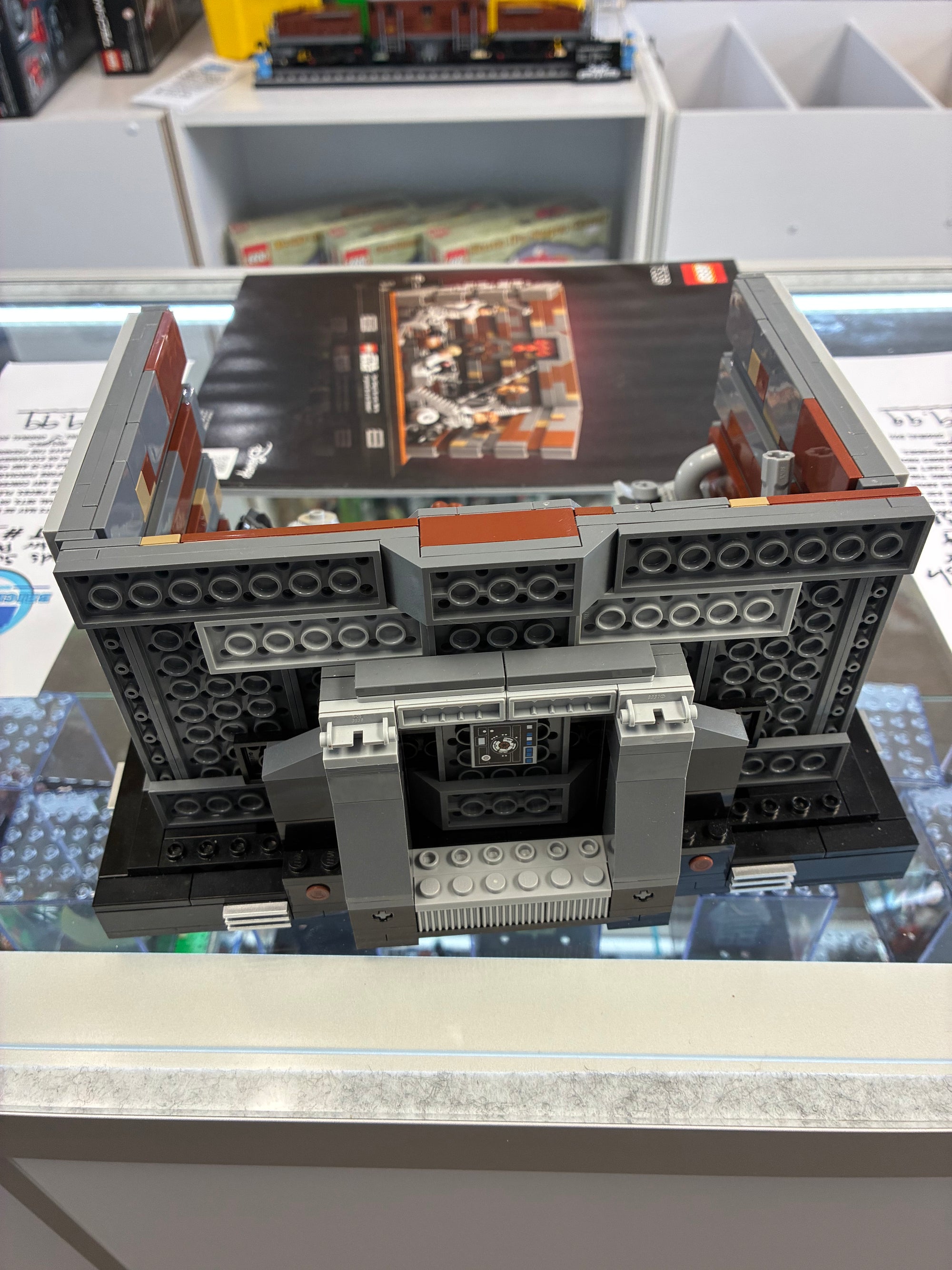 75339 Death Star Trash Compactor Diorama *MISSING C-3PO* - Used