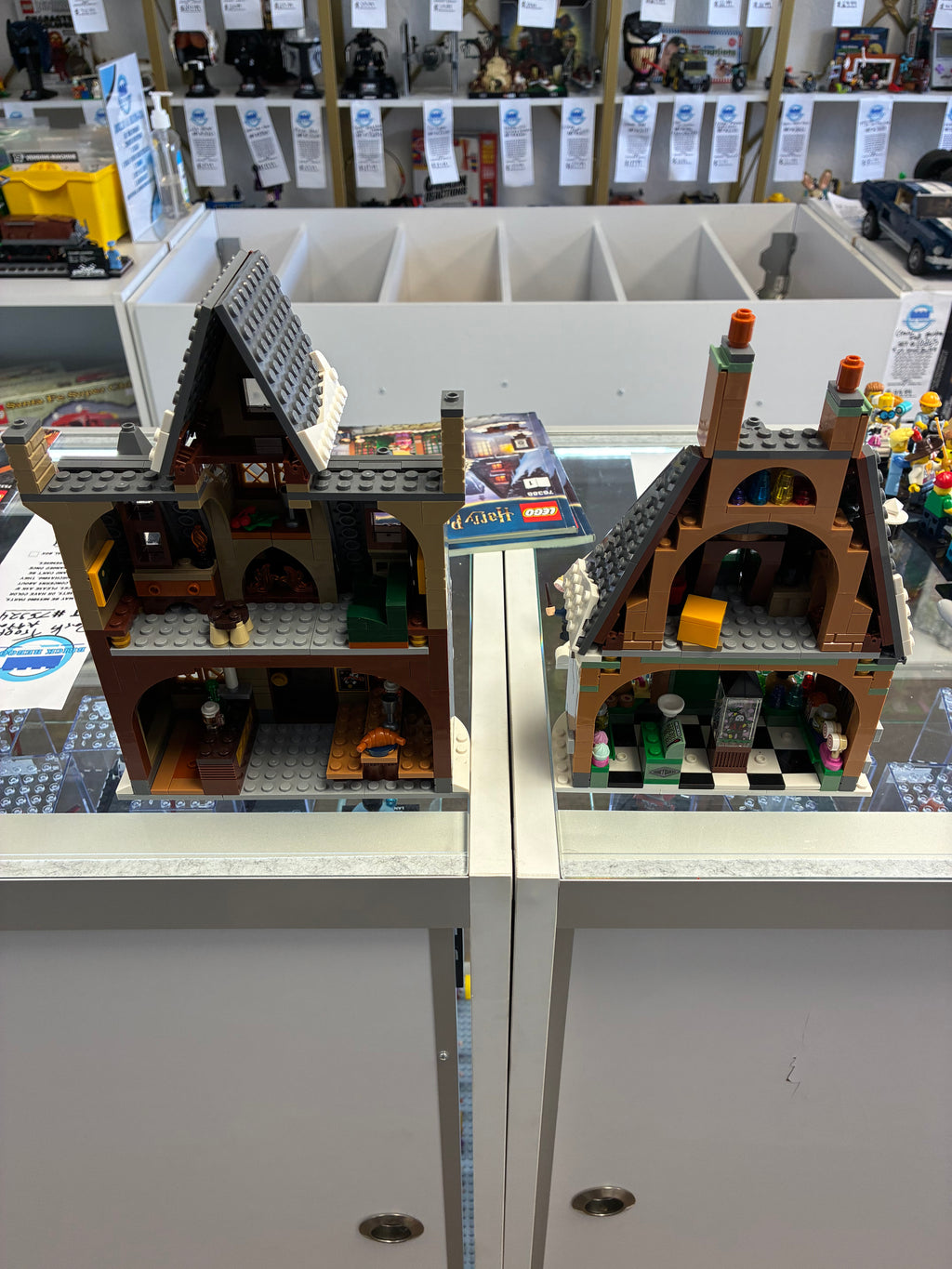 76388 Hogsmeade Village Visit *MISSING 2 FIGS* - Used