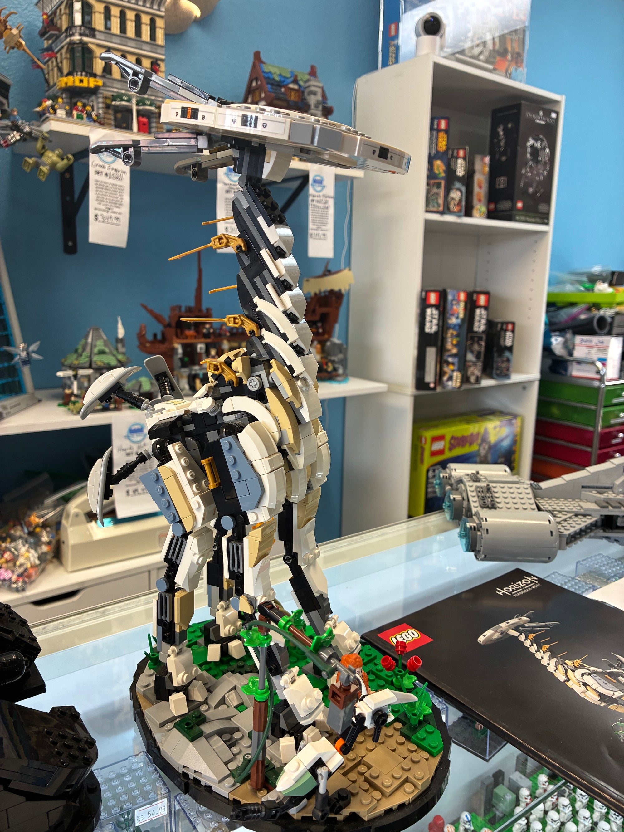 76989 Horizon Forbidden West Tall Neck -Used