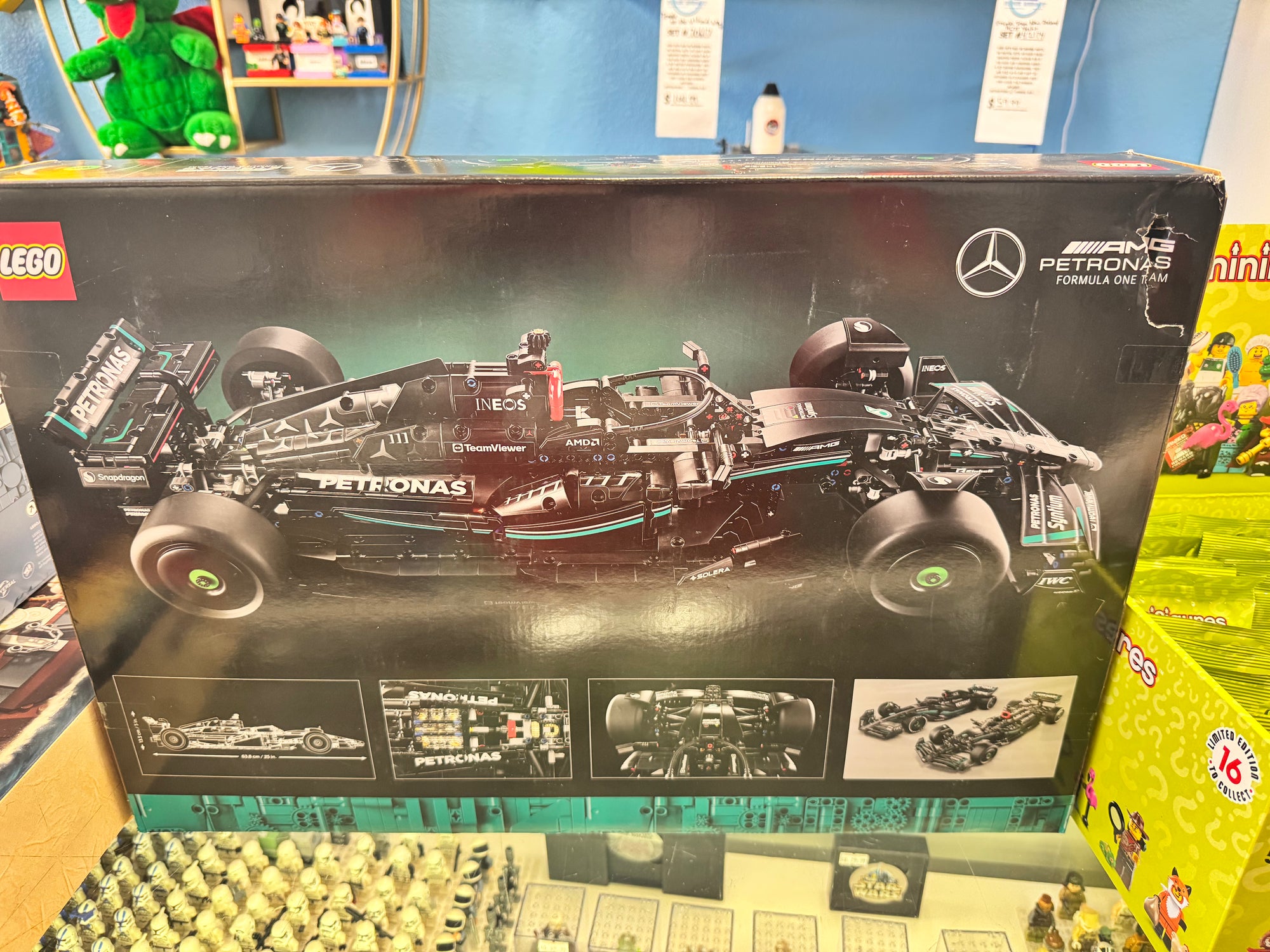 42171 Mercedes AMG F1 W14 E Performance Sealed