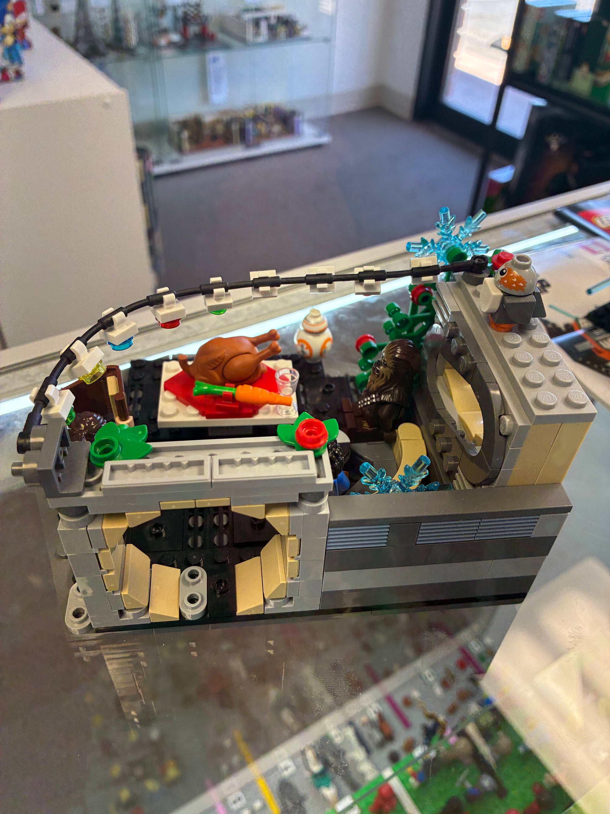40658 Millennium Falcon Holiday Diorama - Used