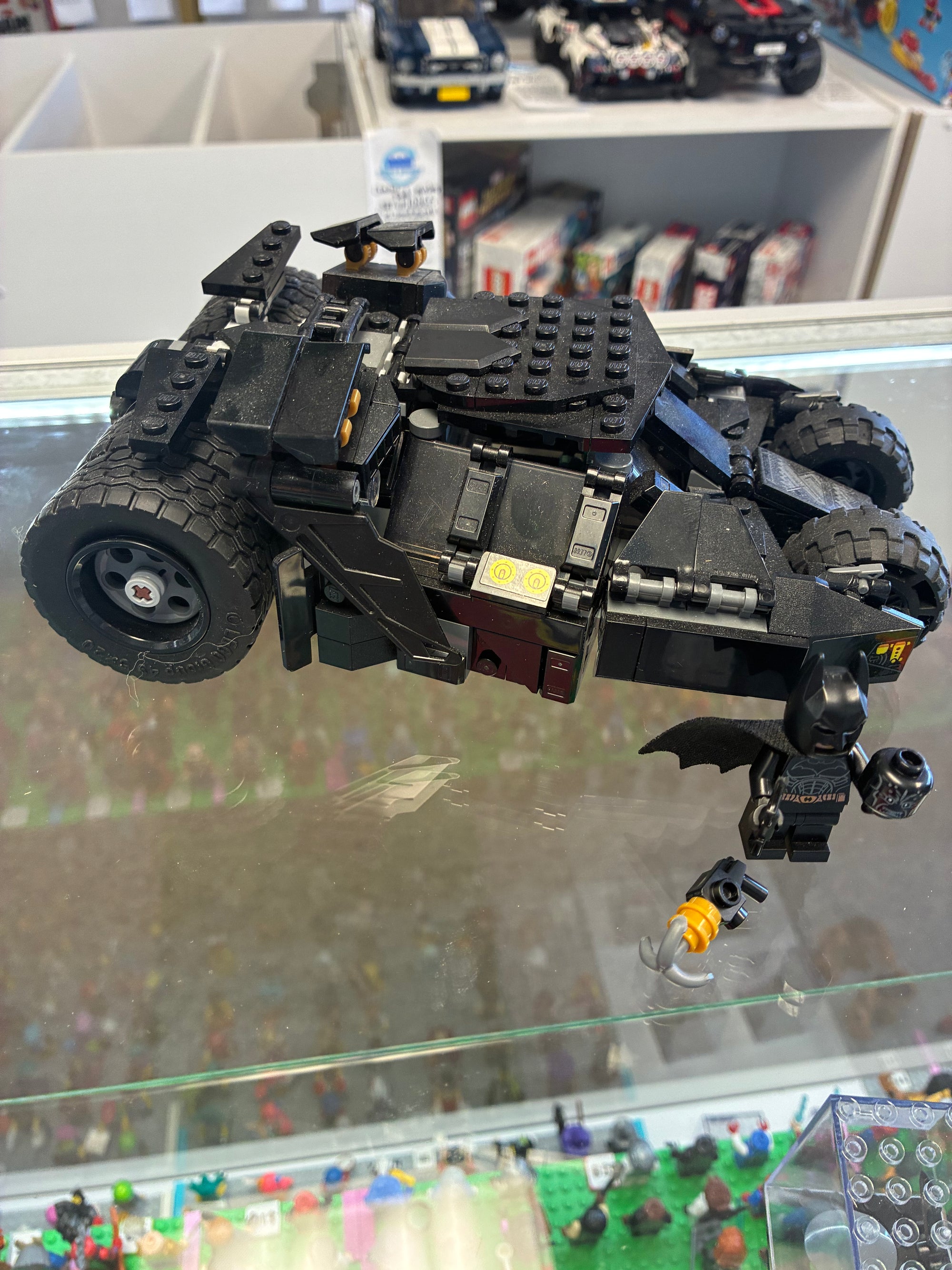 76239 Batmobile Tumbler: Scarecrow Showdown *MISSING 1 FIG* - Used