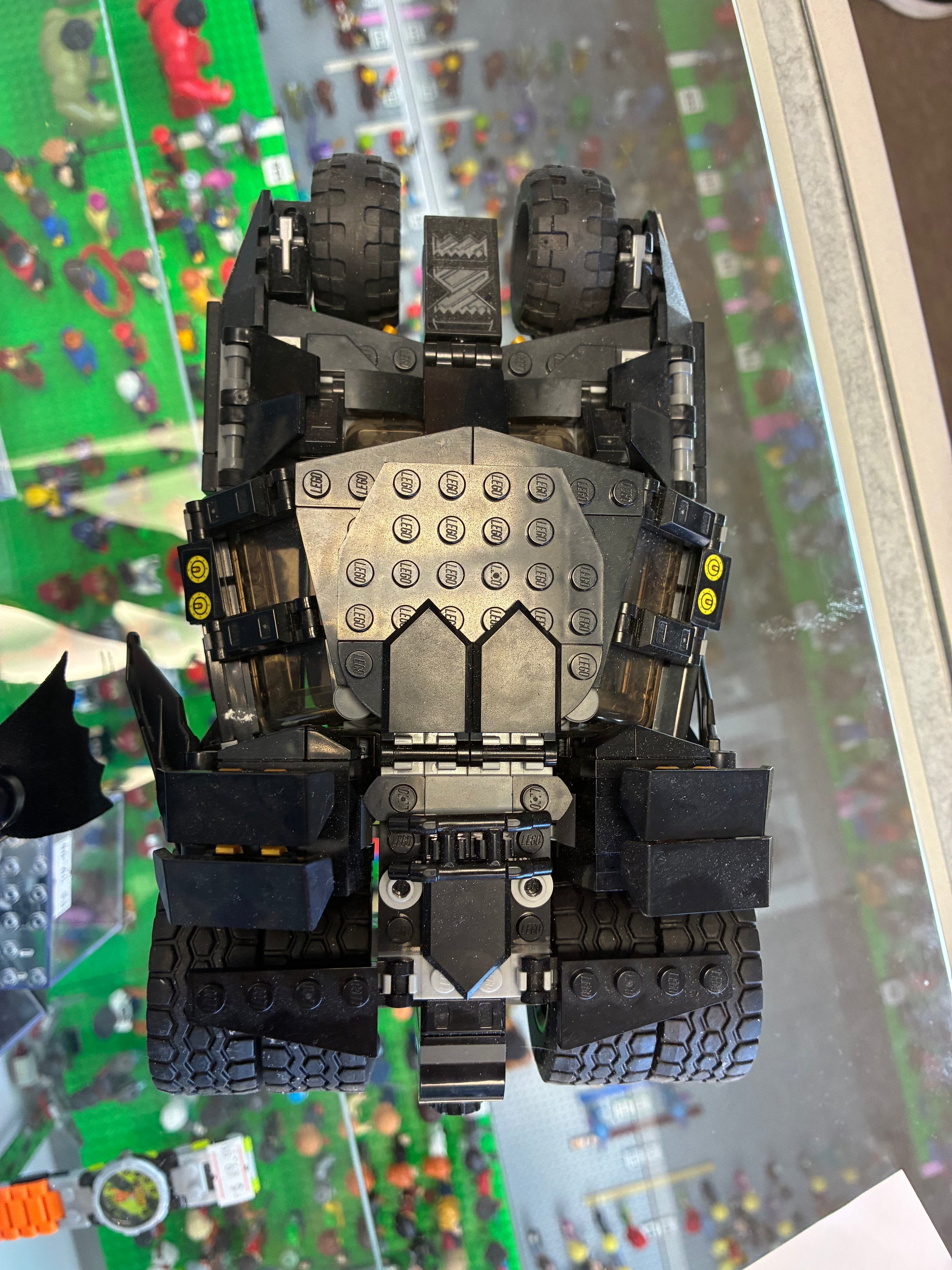 76239 Batmobile Tumbler: Scarecrow Showdown *MISSING 1 FIG* - Used