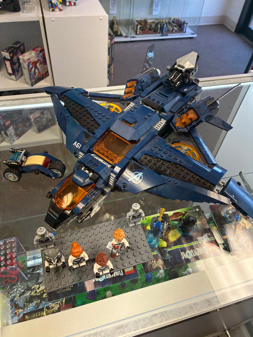 76126 Avengers Ultimate Quinjet - Used