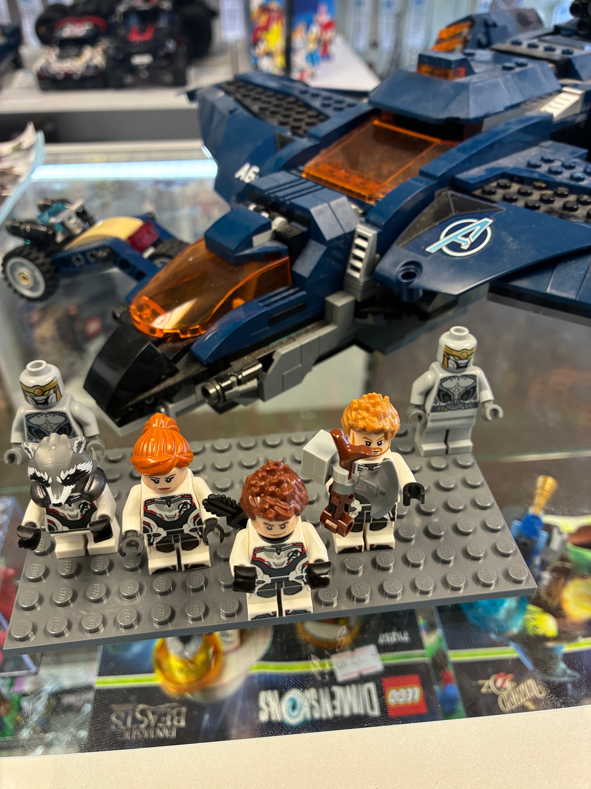 76126 Avengers Ultimate Quinjet - Used