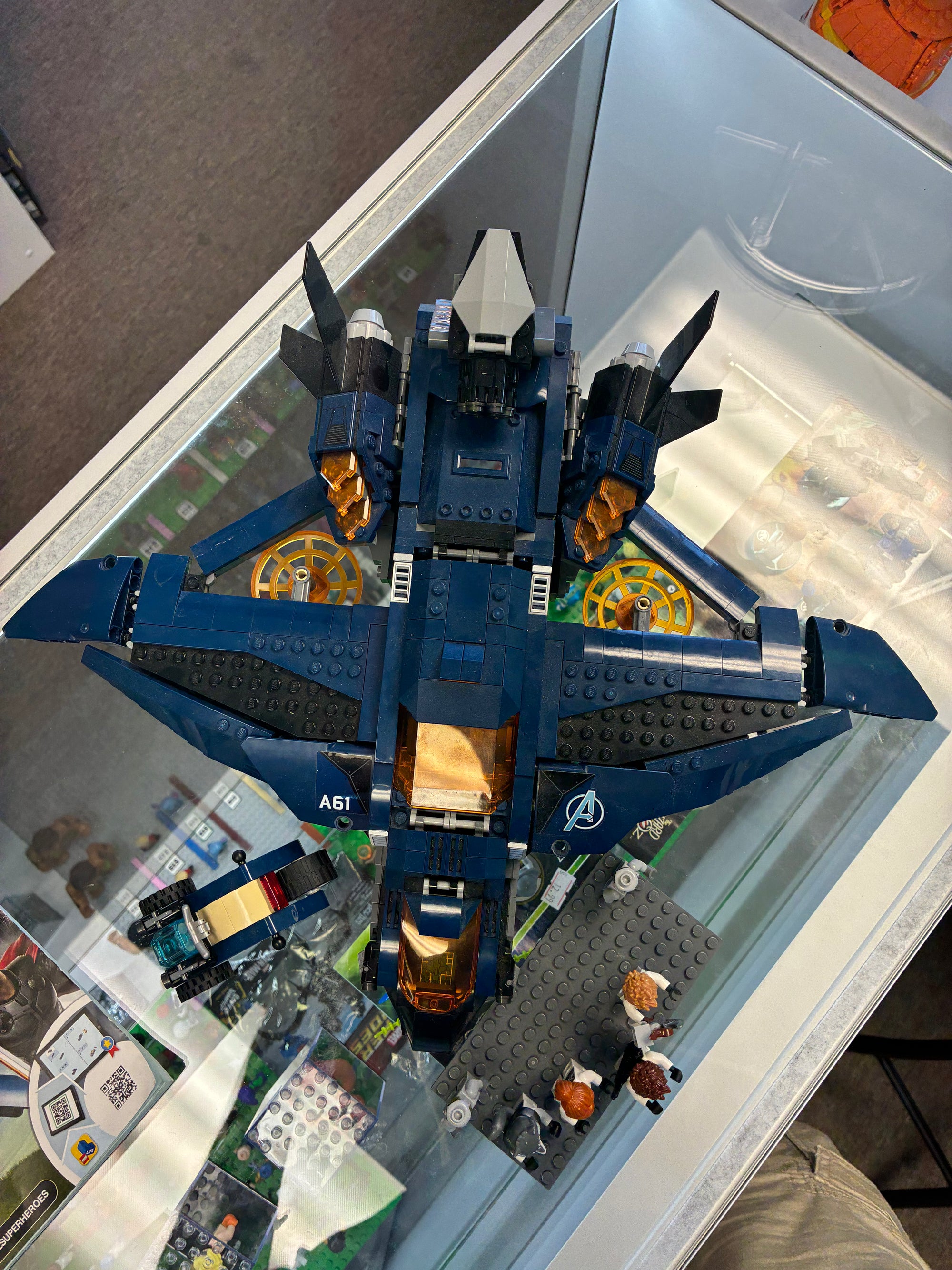 76126 Avengers Ultimate Quinjet - Used