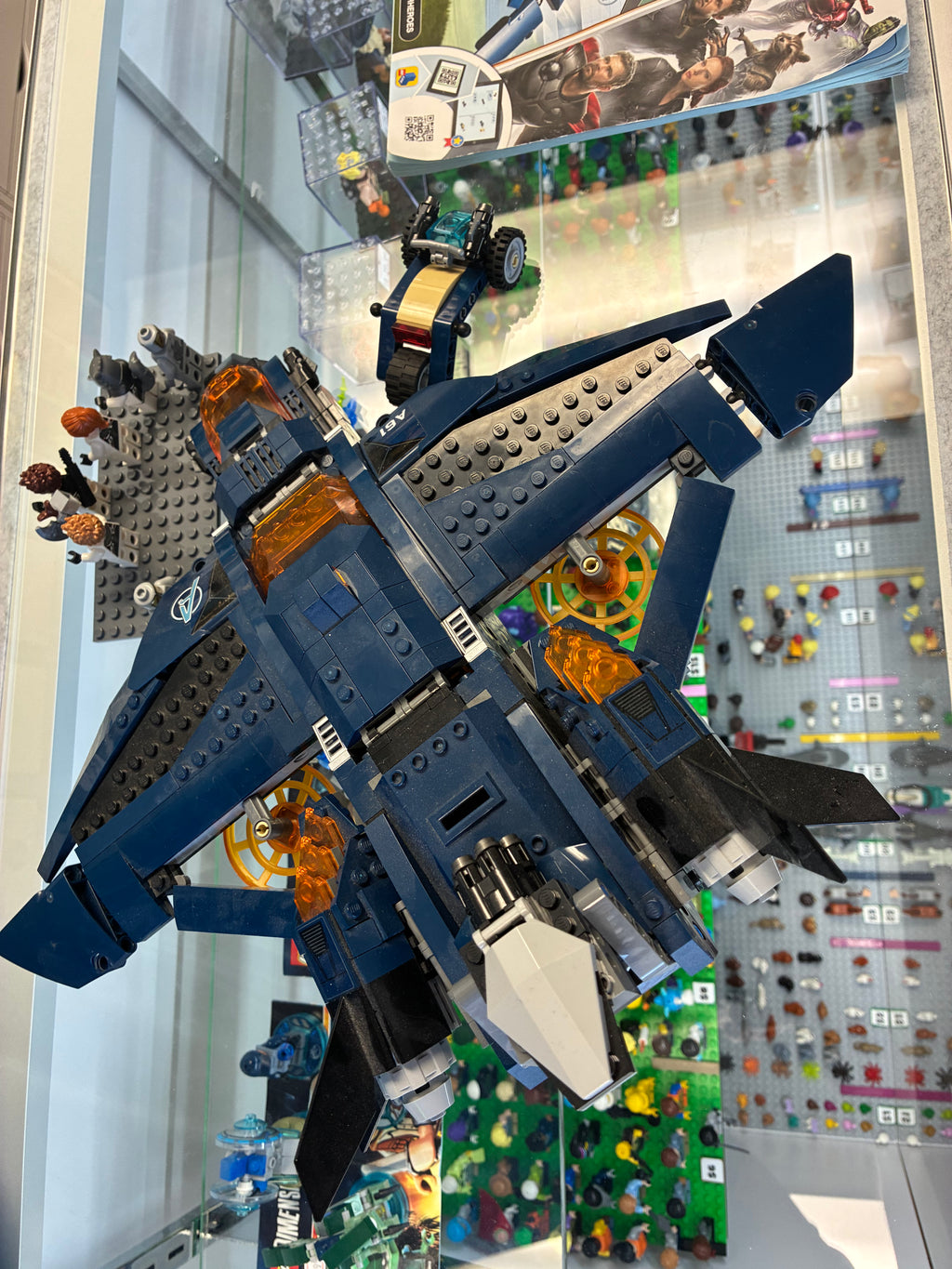 76126 Avengers Ultimate Quinjet - Used
