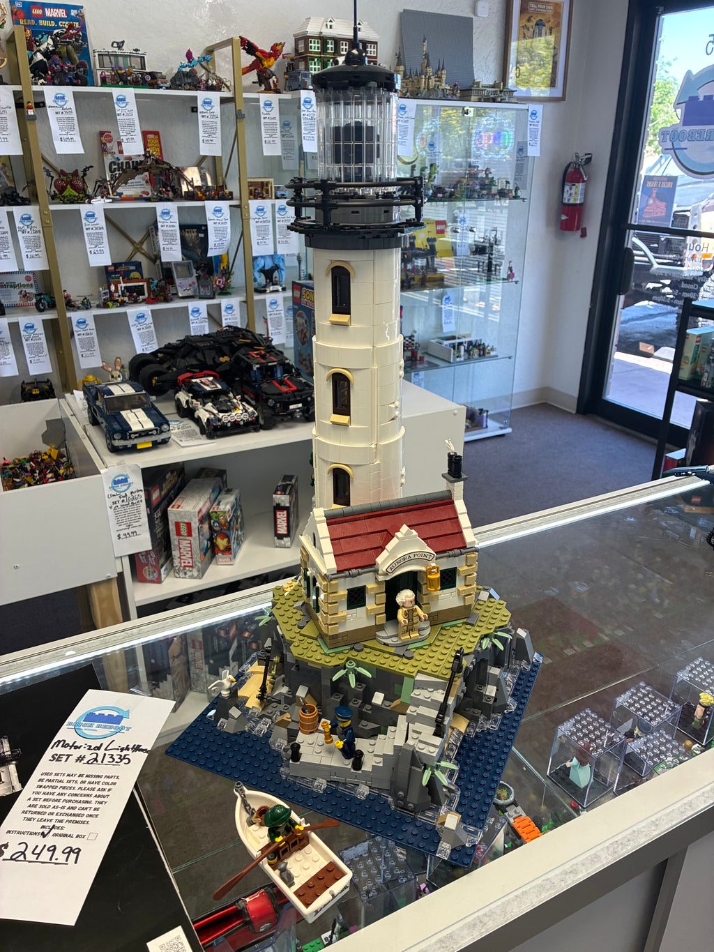 21335 Motorized Lighthouse - Used