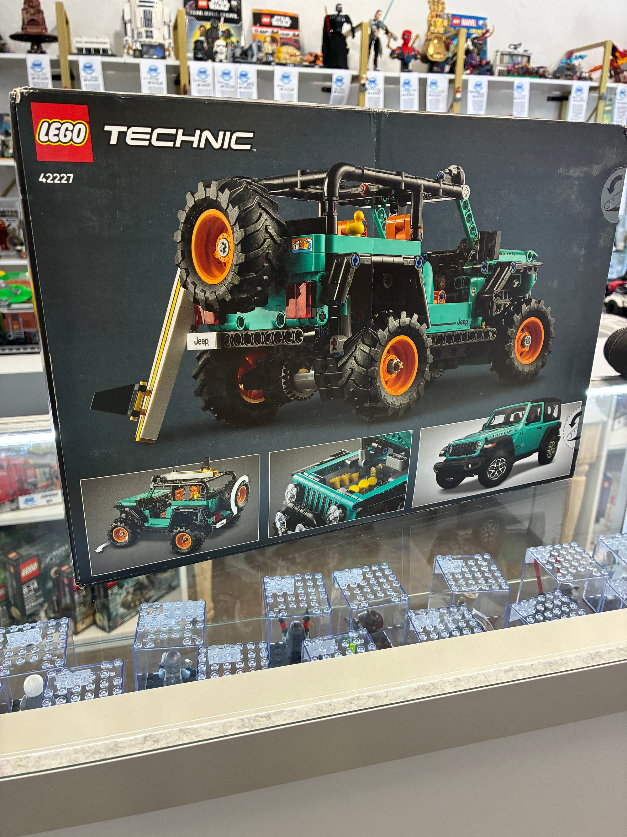 42227 Jeep Wrangler Rubicon - Sealed