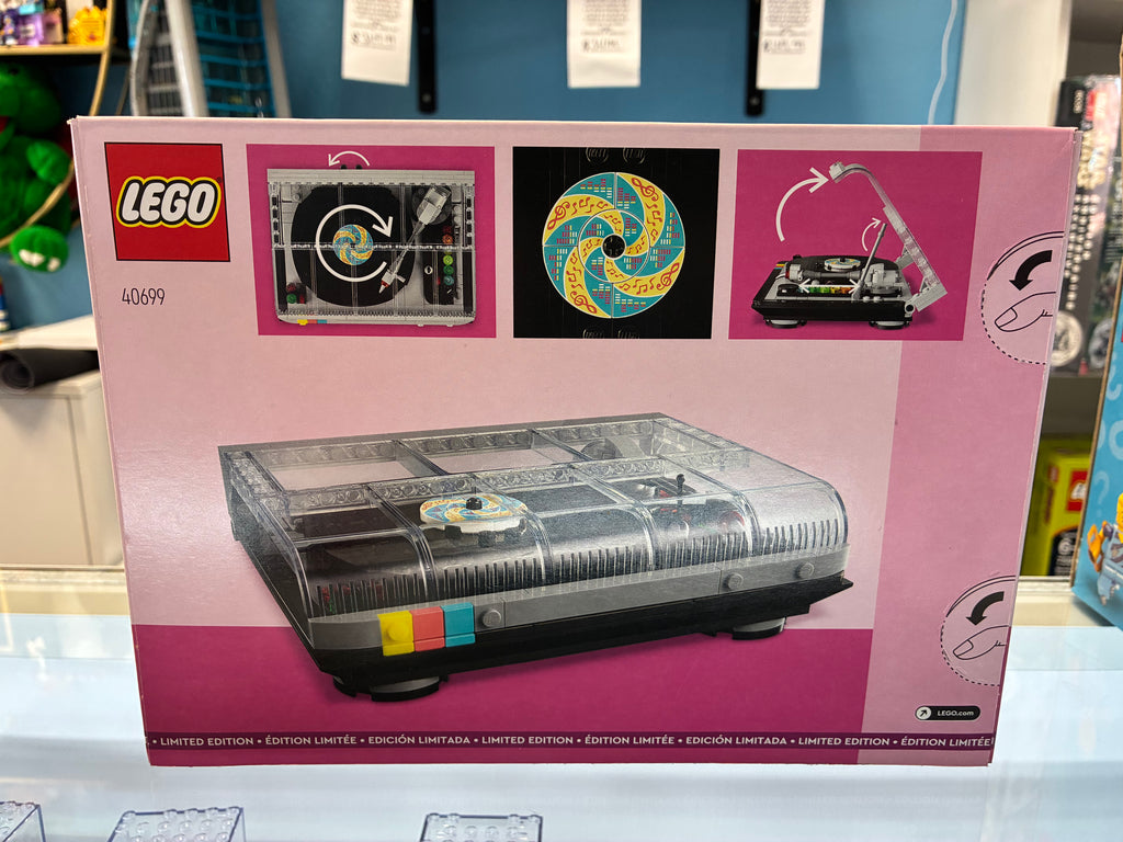40699 Retro Record Player GWP - Sealed