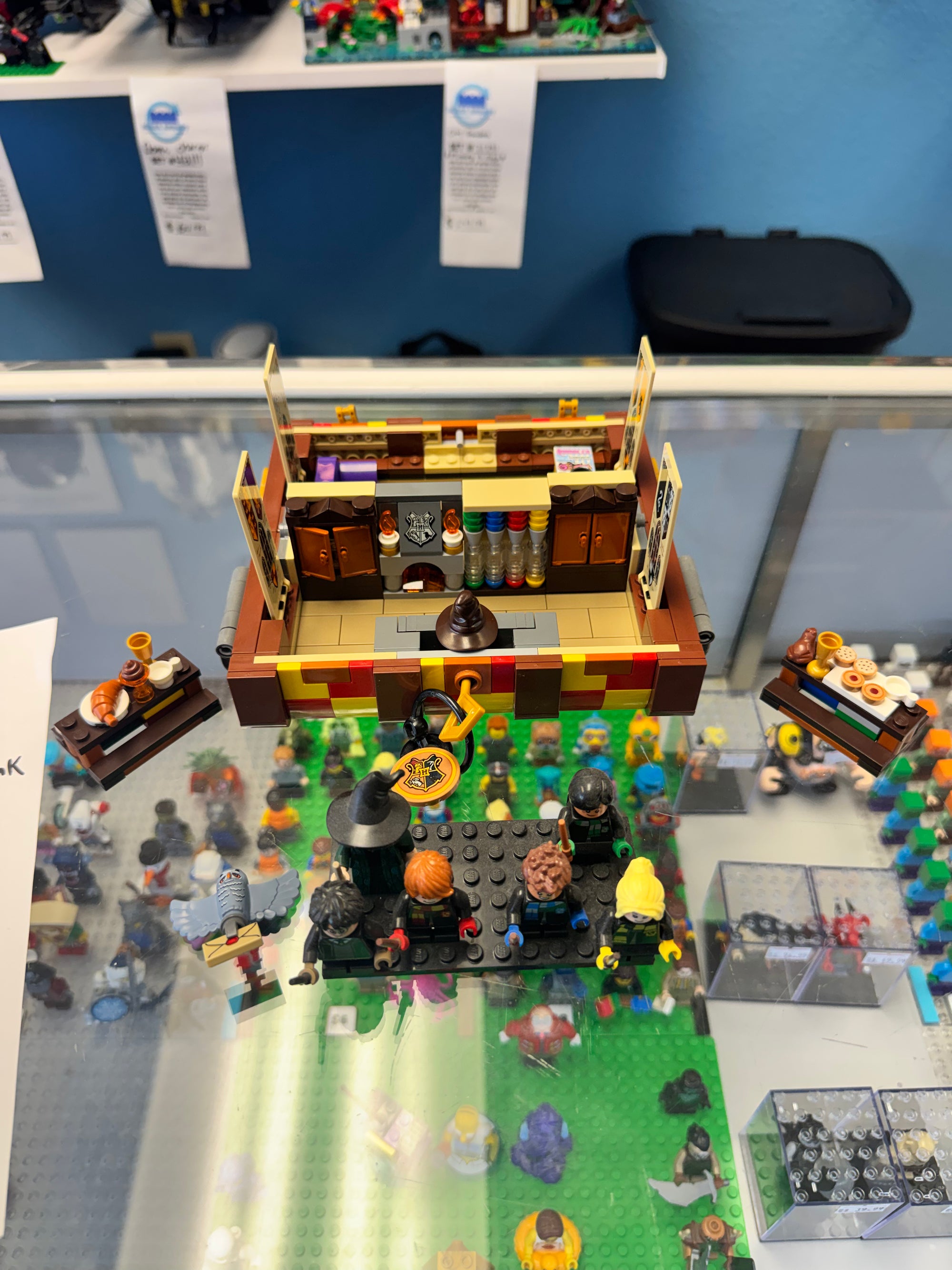 76399 Hogwarts Magical Trunk - Used