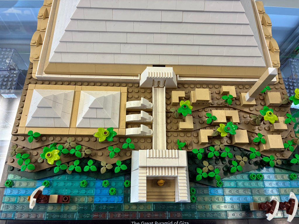 21058 Architecture Great Pyramid of Giza - Used
