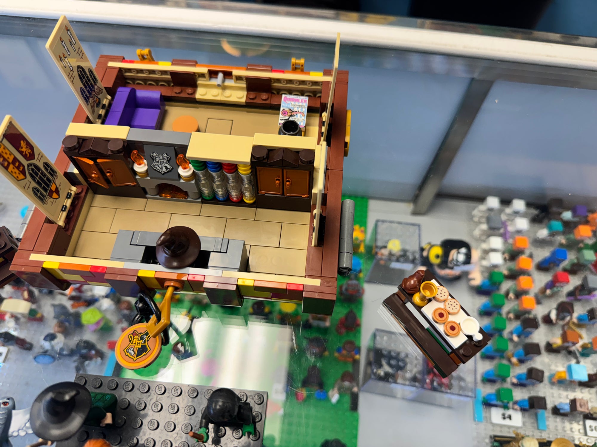 76399 Hogwarts Magical Trunk - Used