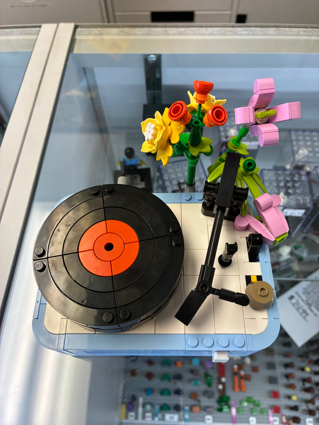31172 Creator 3-in-1 Record Player with Flowers - Used