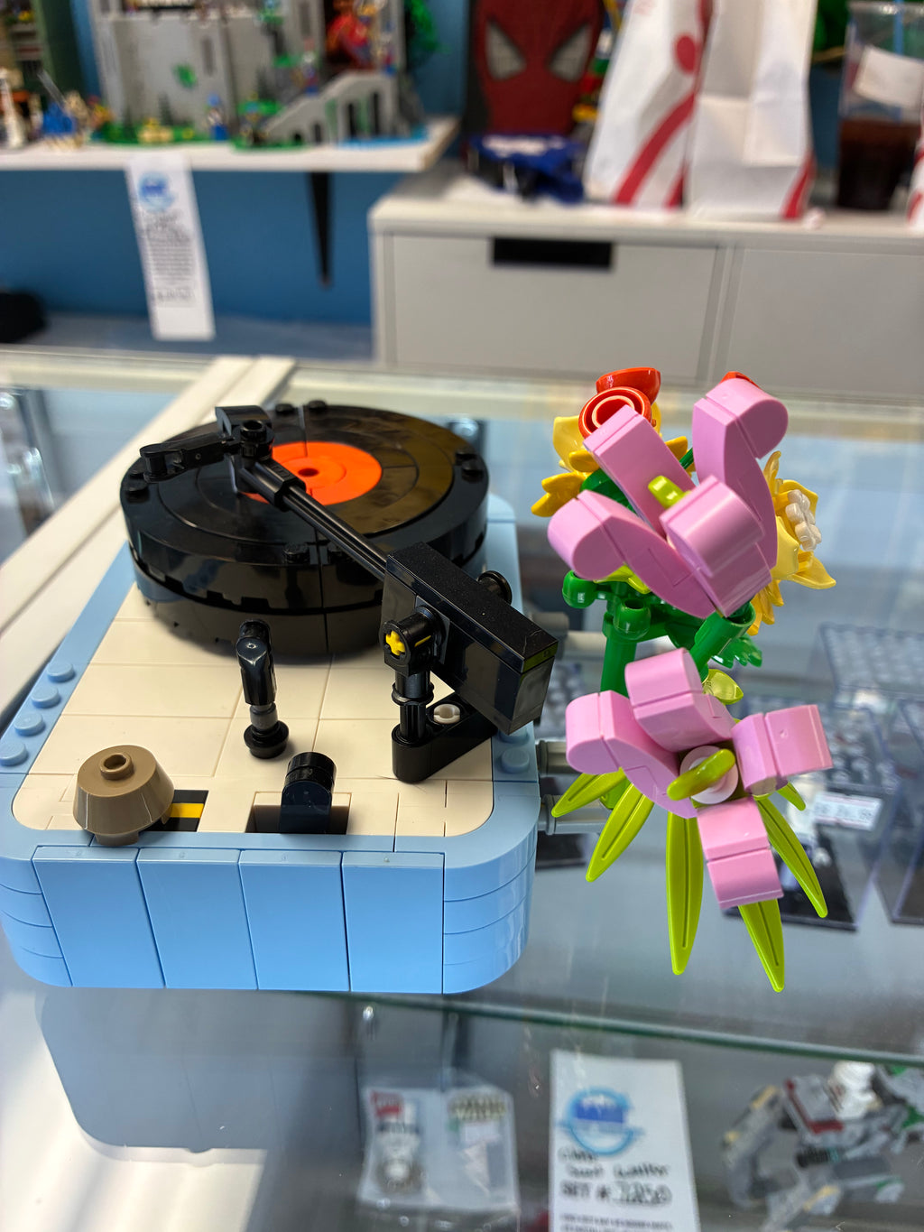 31172 Creator 3-in-1 Record Player with Flowers - Used