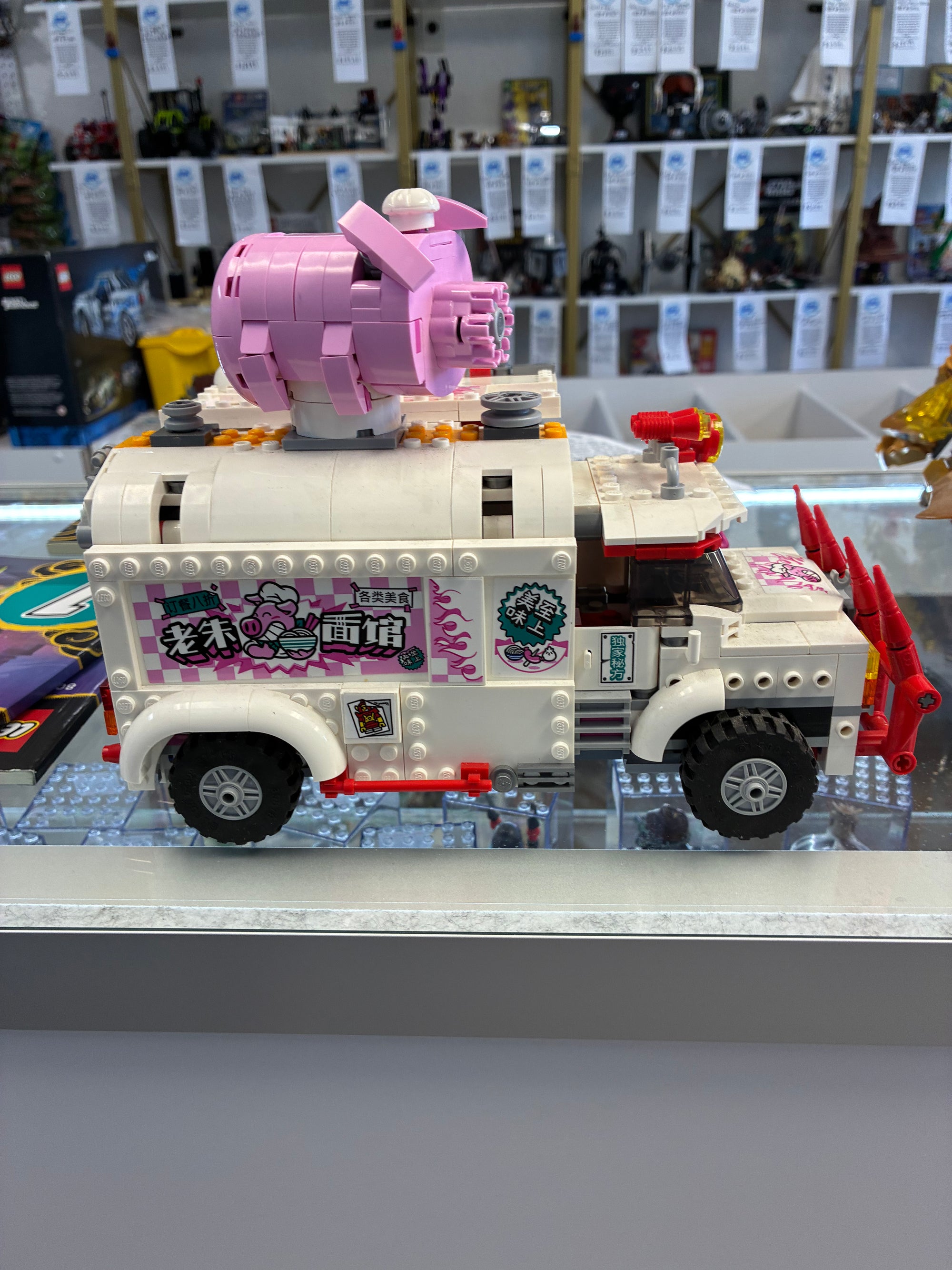 80009 Pigsy’s Food Truck *MISSING 2 FIGS* - Used