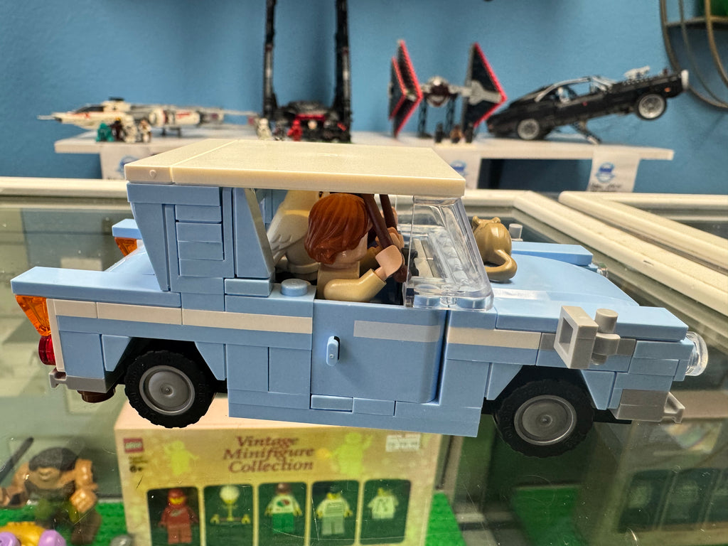 76424 Harry Potter Ford Anglia - Used