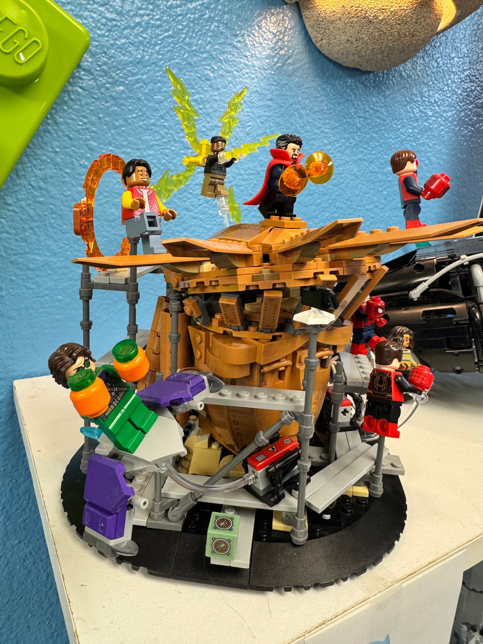 76261 No Way Home Final Battle Spider Man - Used