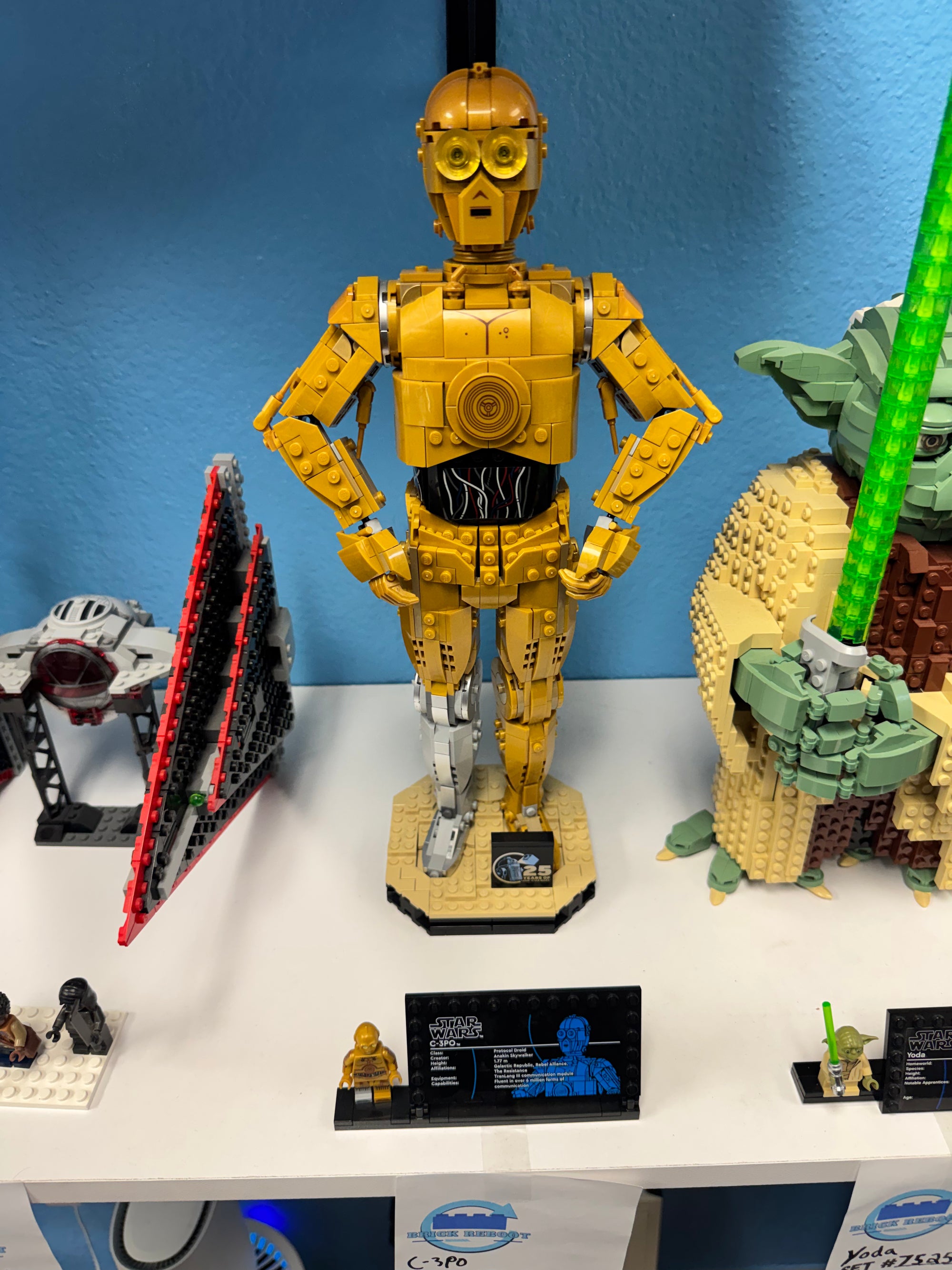 75398 C-3PO with Mini fig and Nameplate - Used