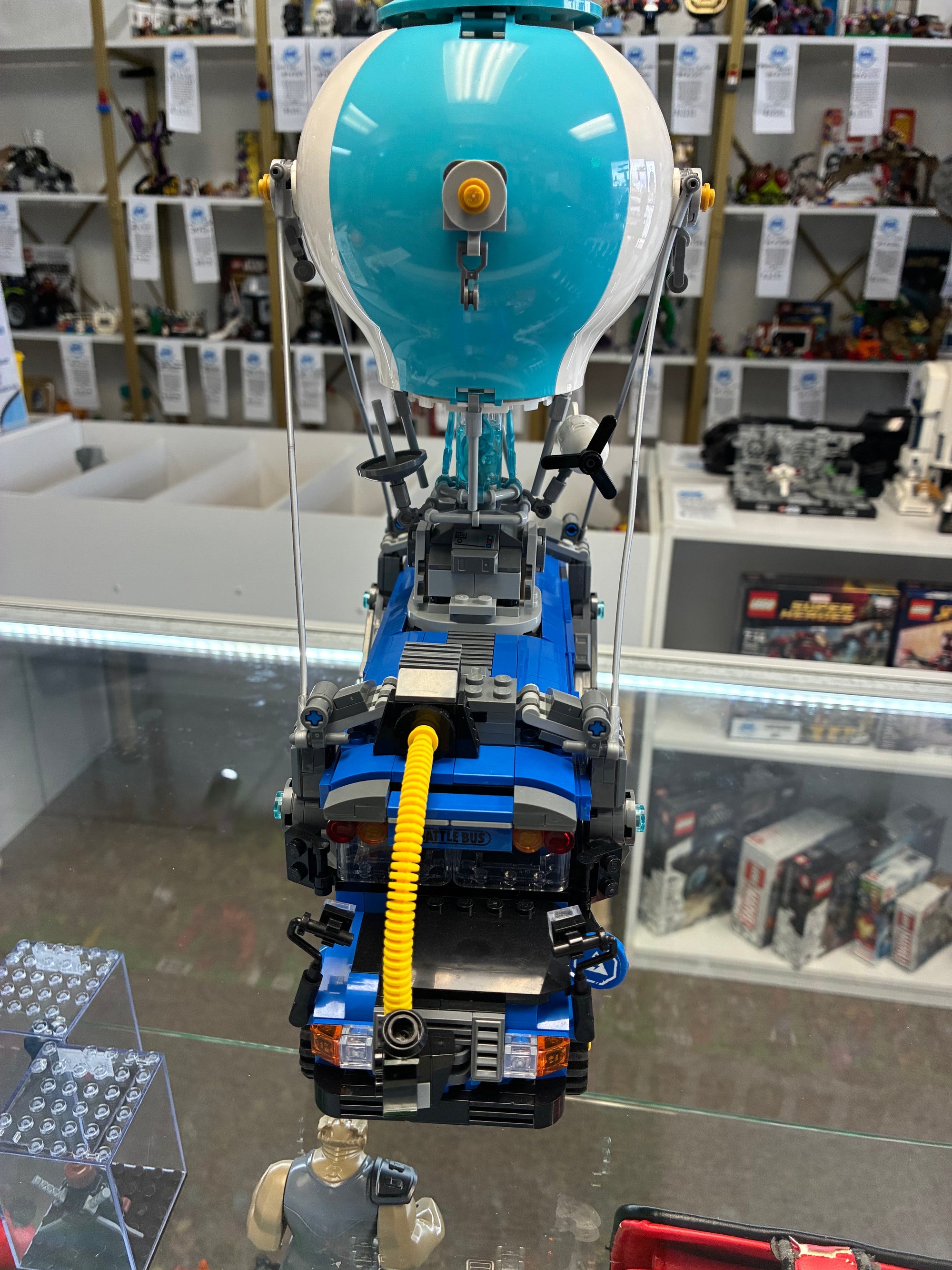 77073-Fortnite Battle Bus-Used