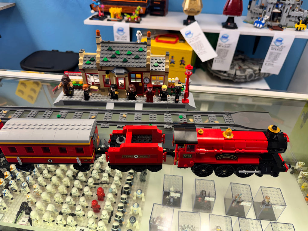 76423 Harry Potter Hogsmeade Station - Used