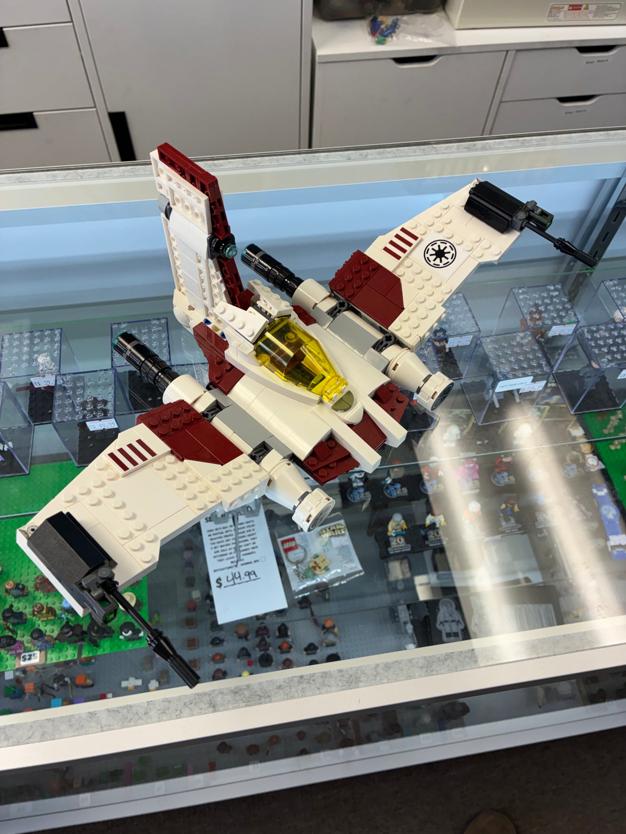 75432 V-19 Torrent Starfighter *NO FIGS* - Used