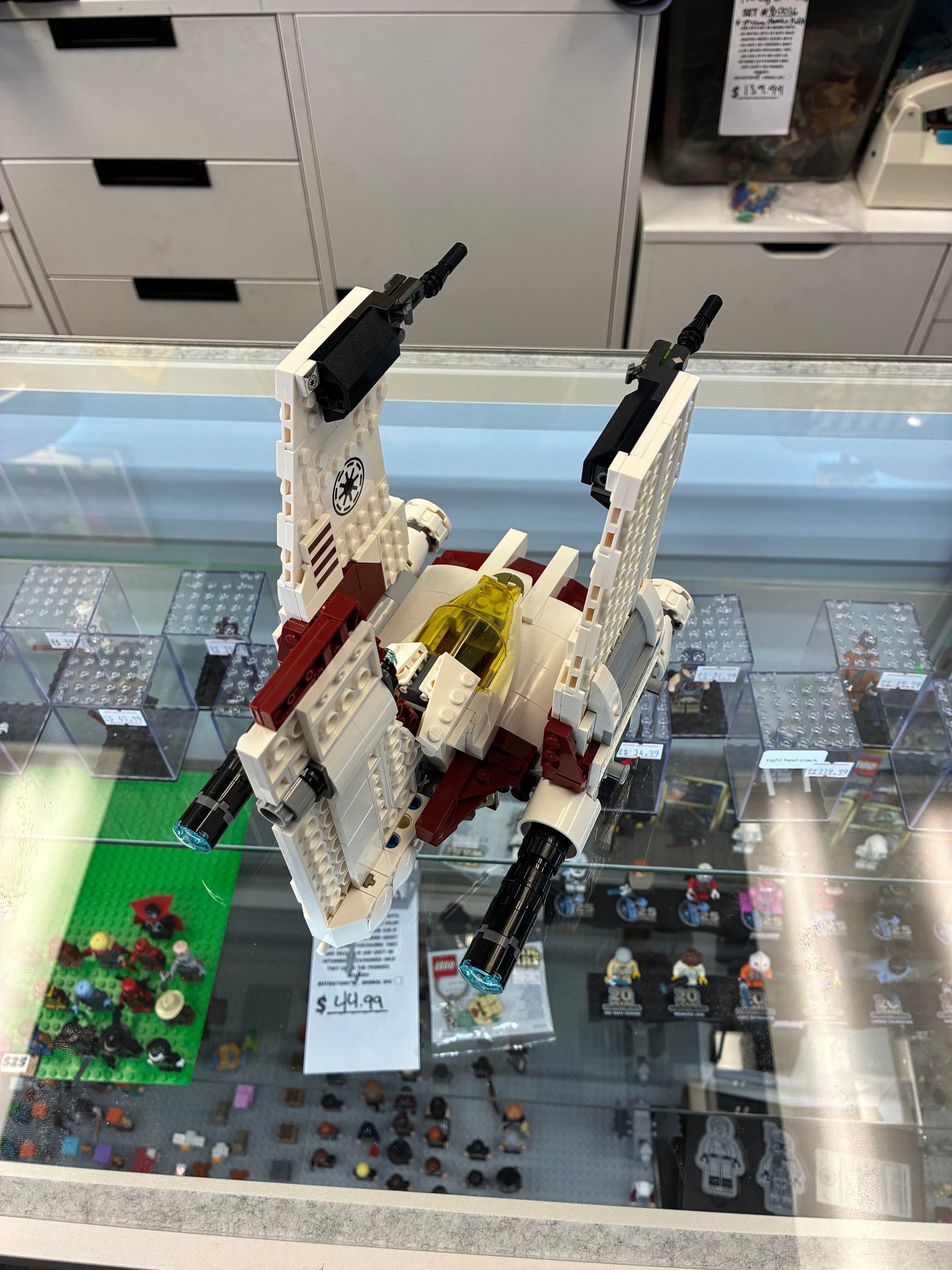 75432 V-19 Torrent Starfighter *NO FIGS* - Used
