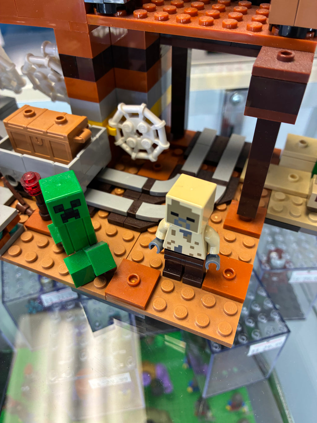 21263 Minecraft The Badlands Mineshaft *MISSING 1 FIG* - Used