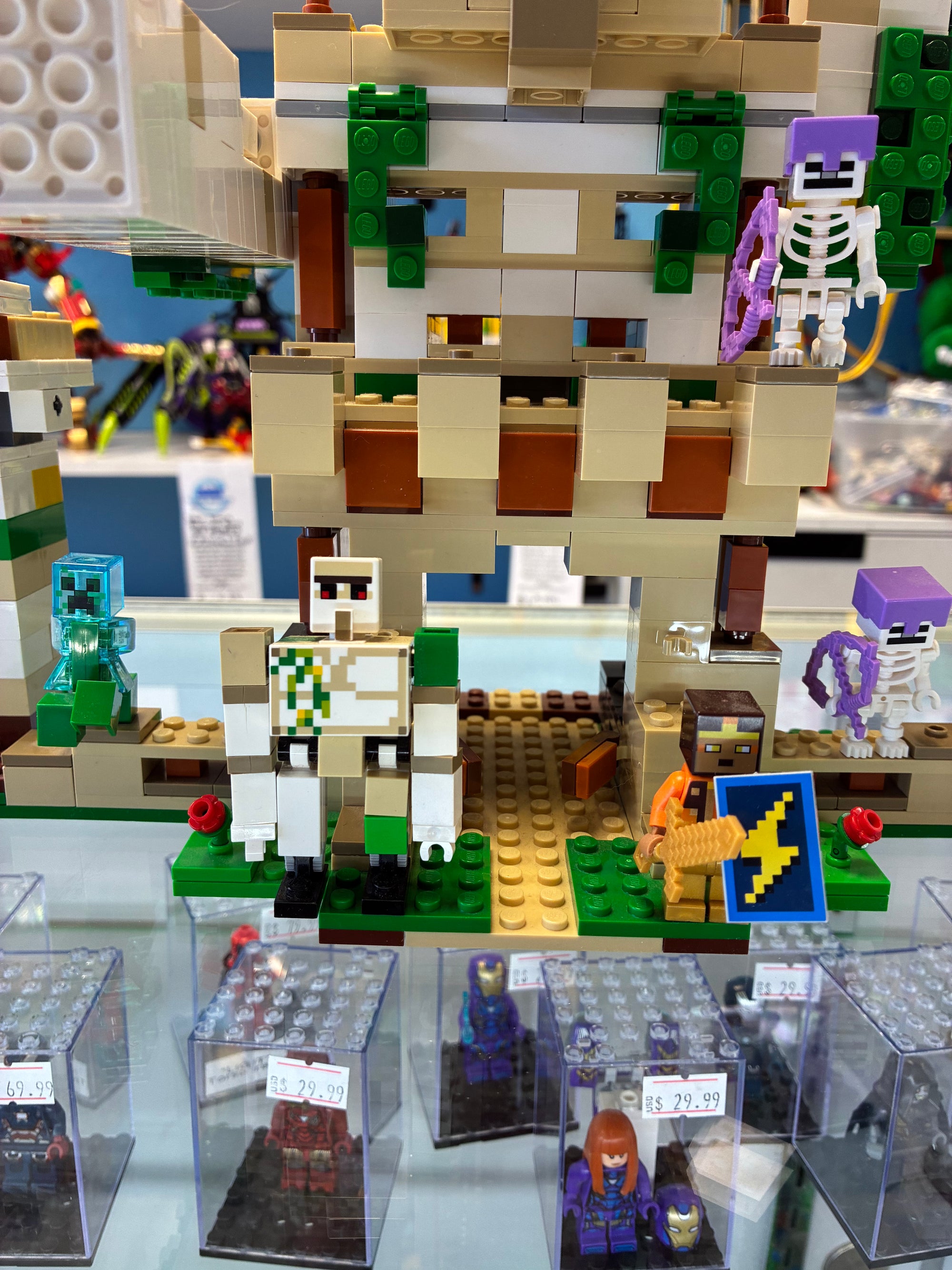 21250 Minecraft The Iron Golm Fortress *MISSING 2 MINIFIGS* - USED