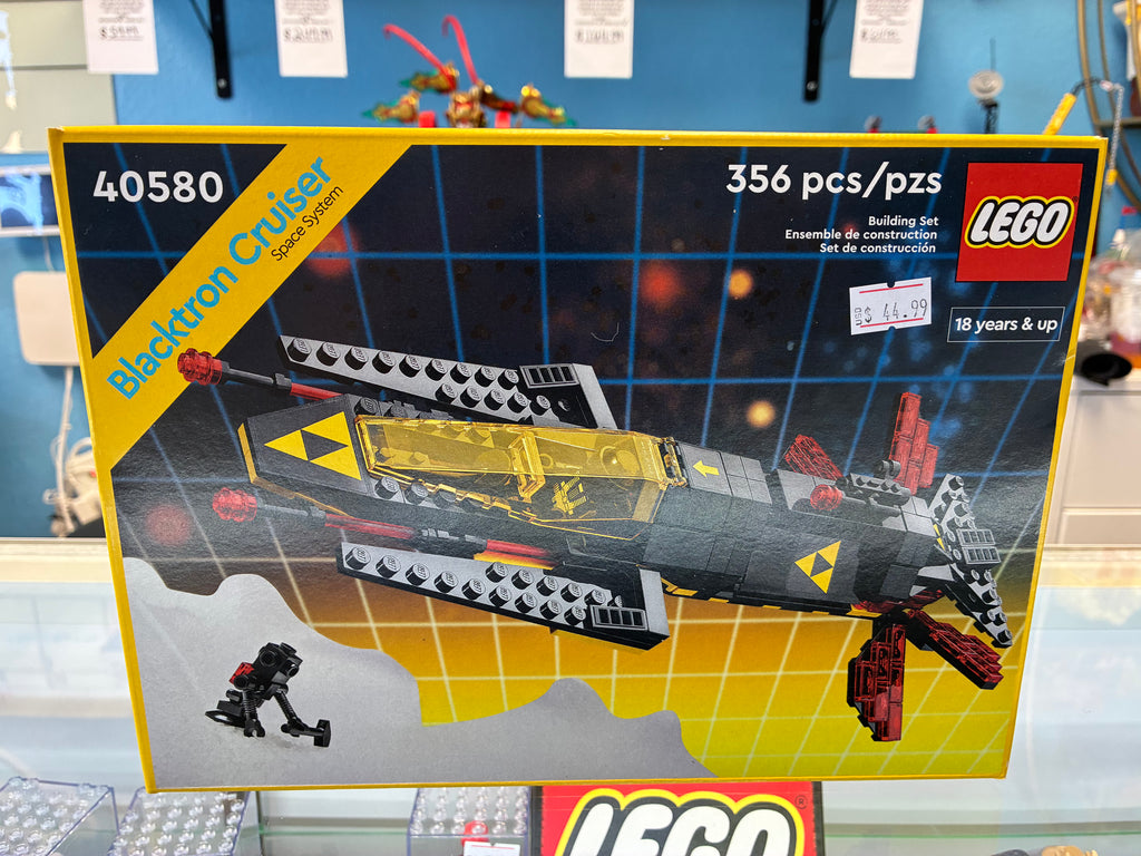 40580 Blackteon Cruiser - Sealed