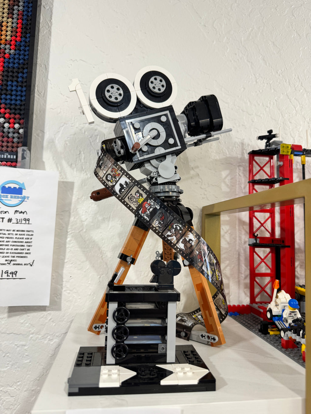 43230 Disney Tribute Camera *NO FIGS* - Used